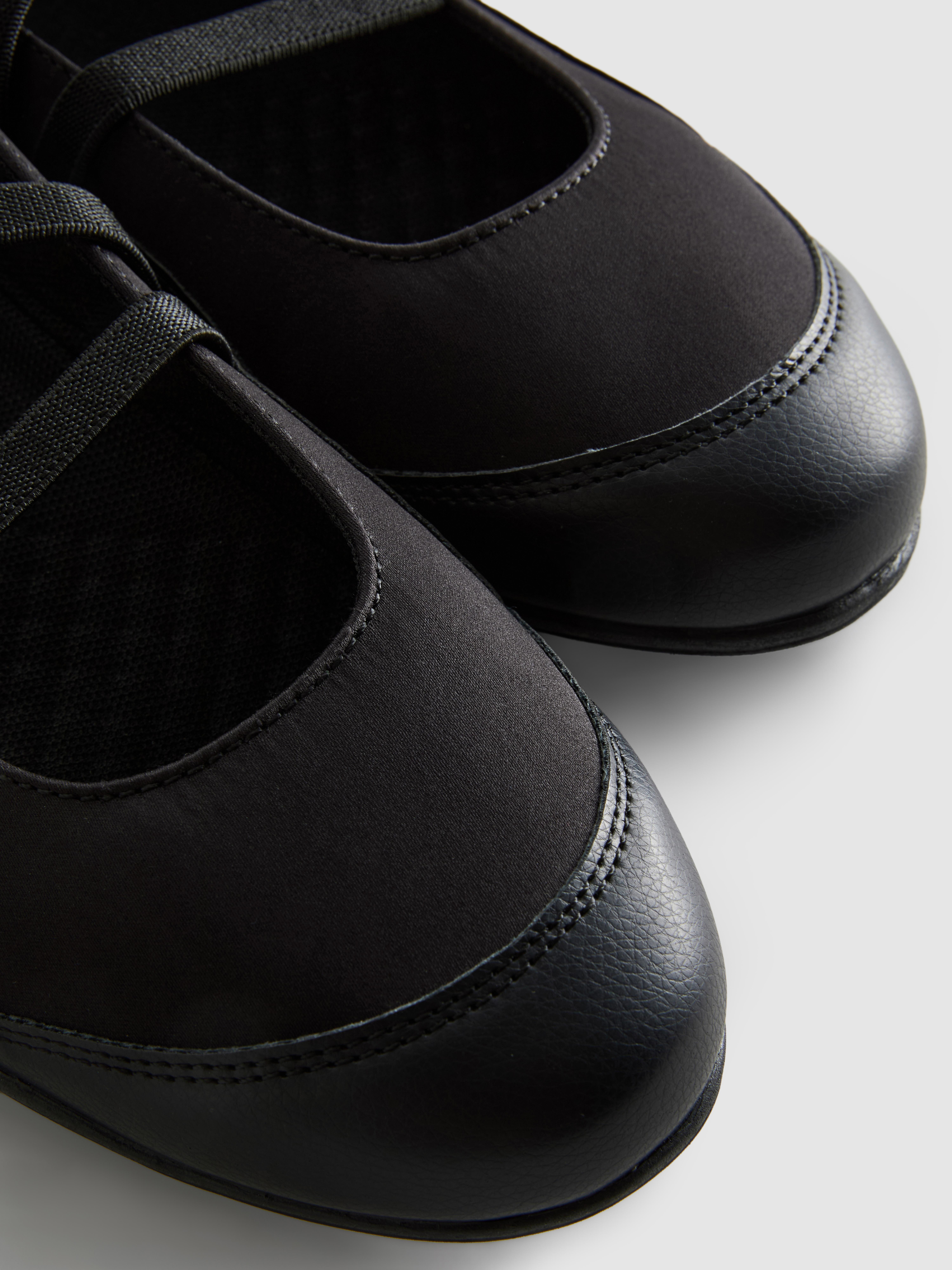 Sneaker Ballet Flats