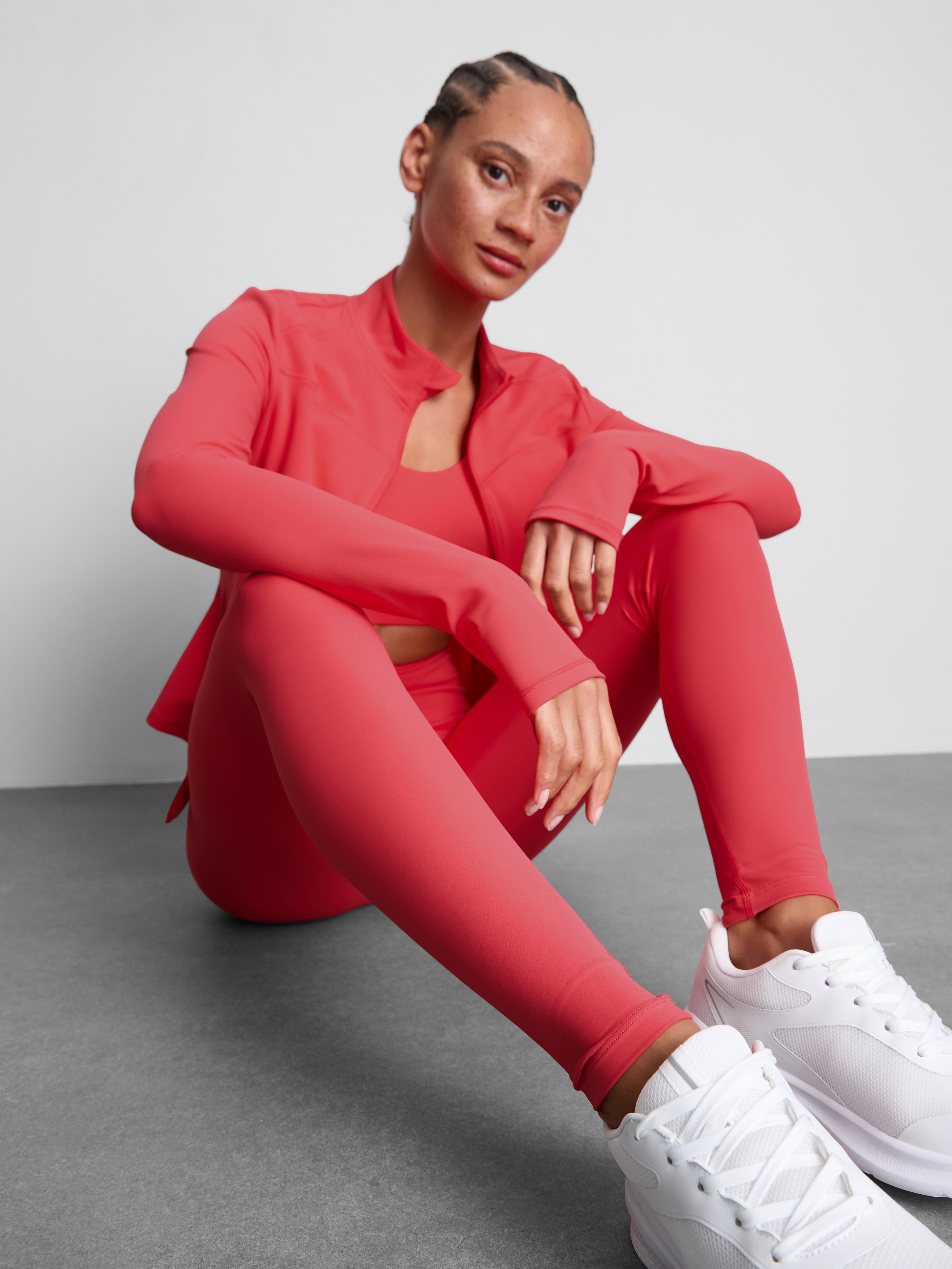 Magas derekú sportleggings különösen puha anyagból