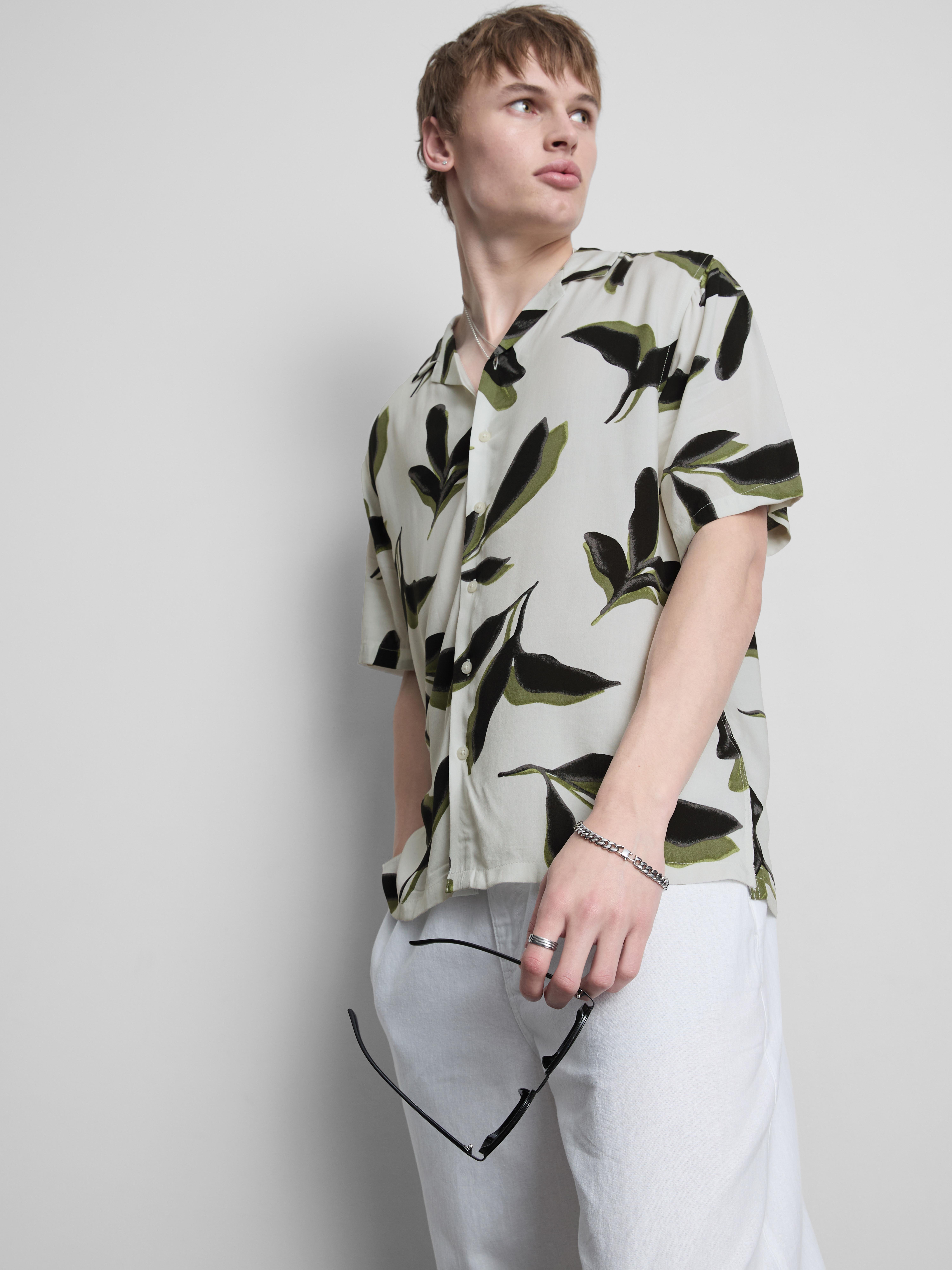Botanical Short Sleeve Shirt