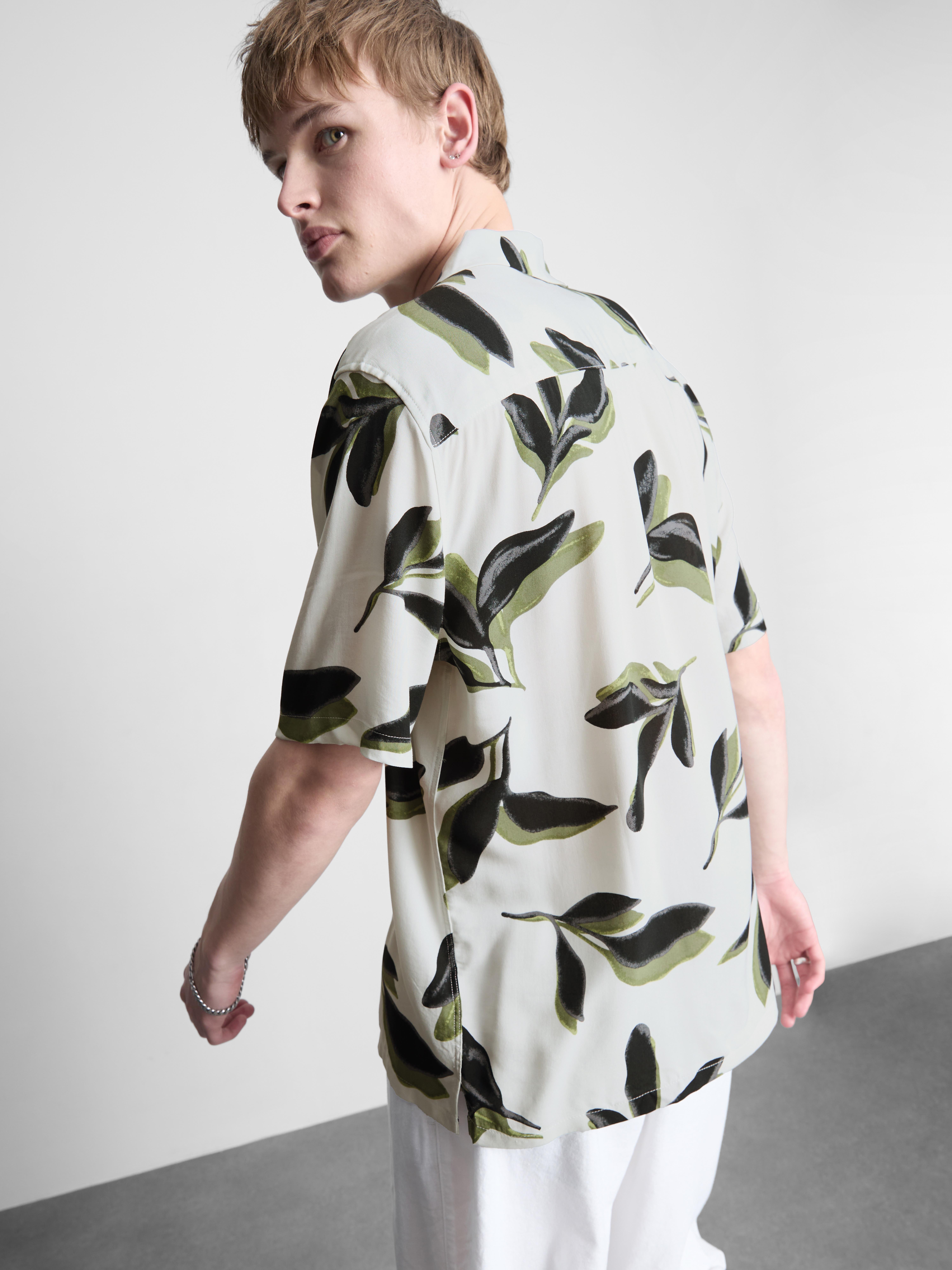 Botanical Short Sleeve Shirt