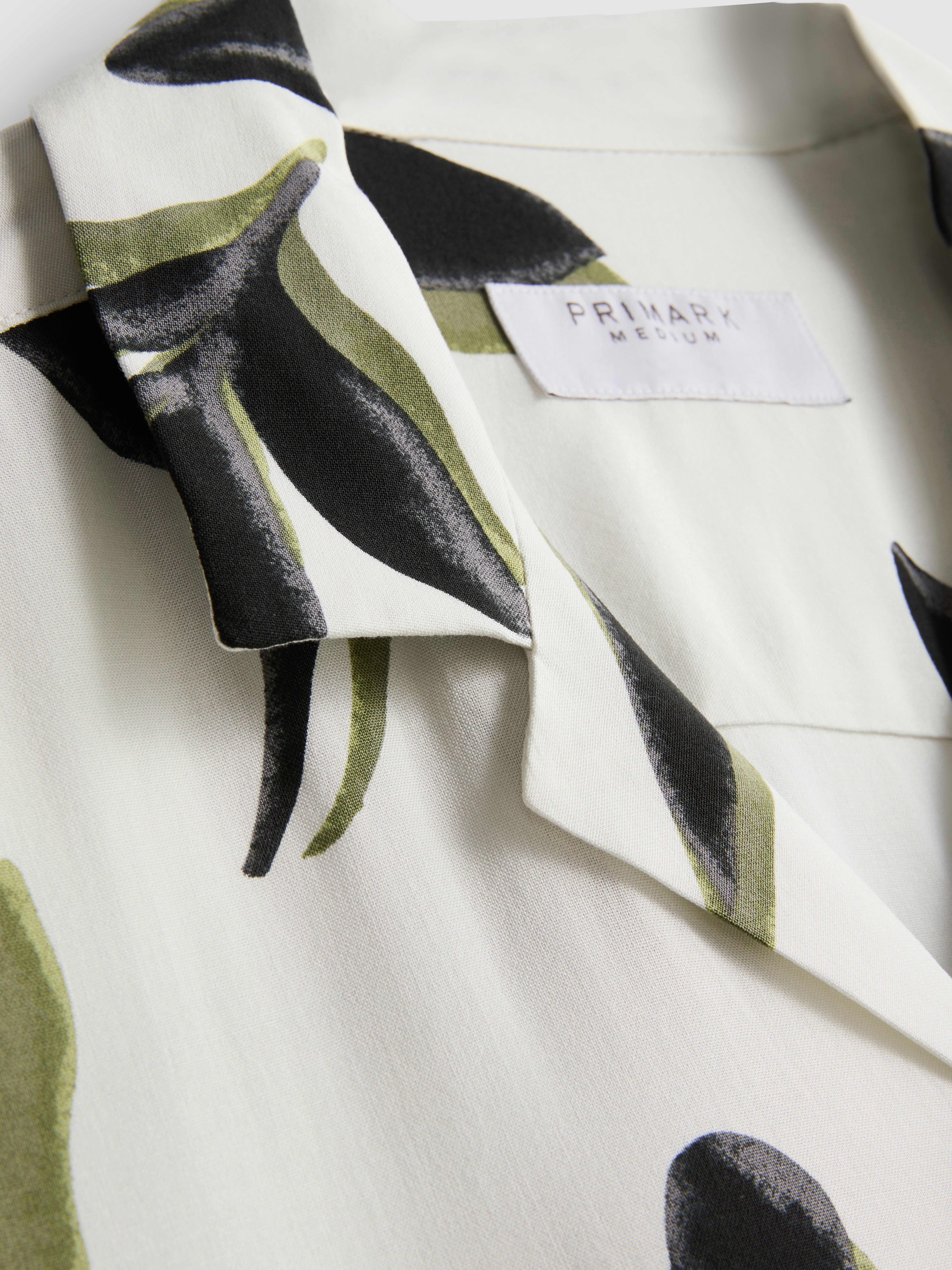 Botanical Short-Sleeve Button-Up Shirt