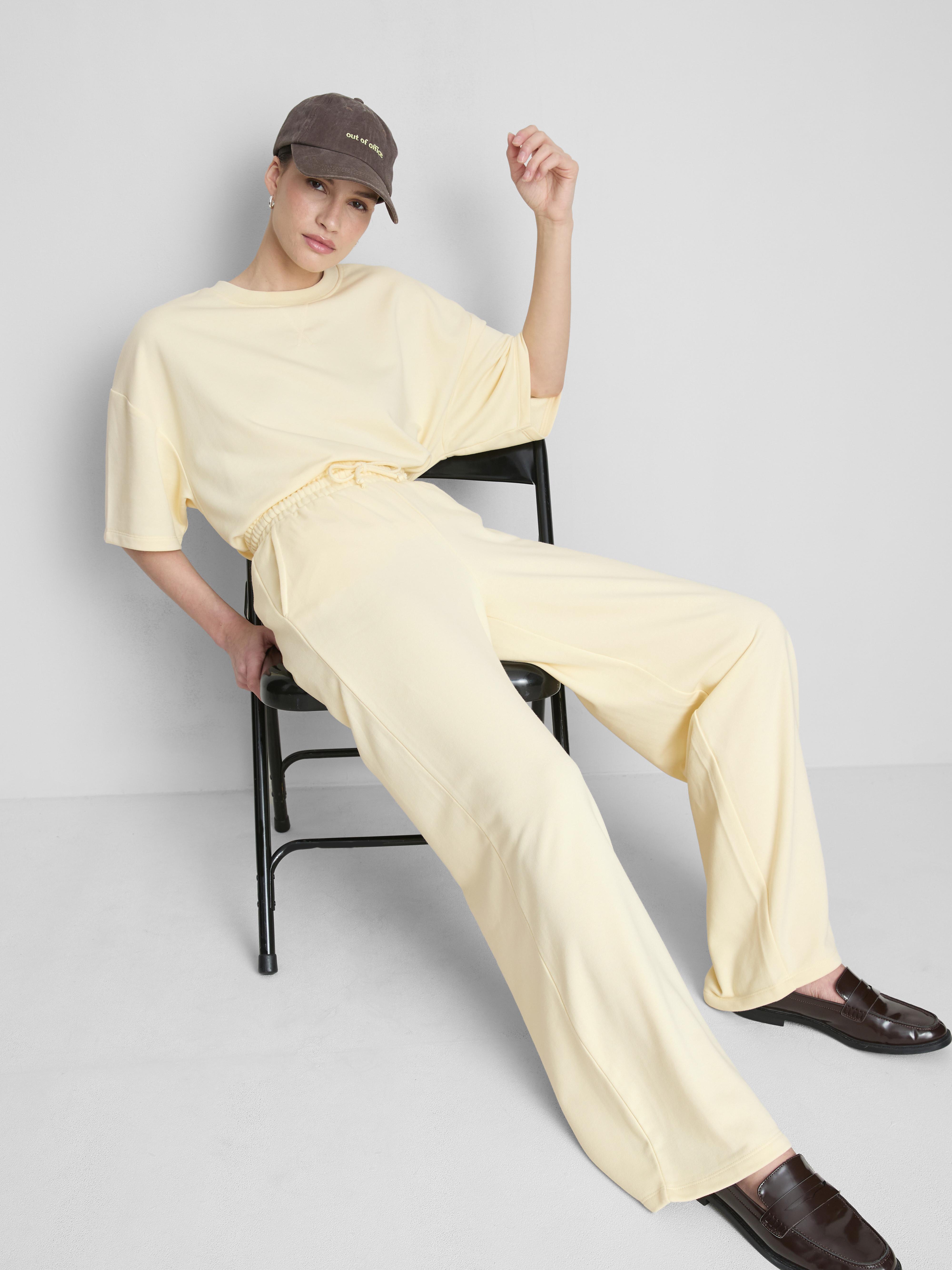 Široke hlače za prosti čas z visokim deležem bombaža