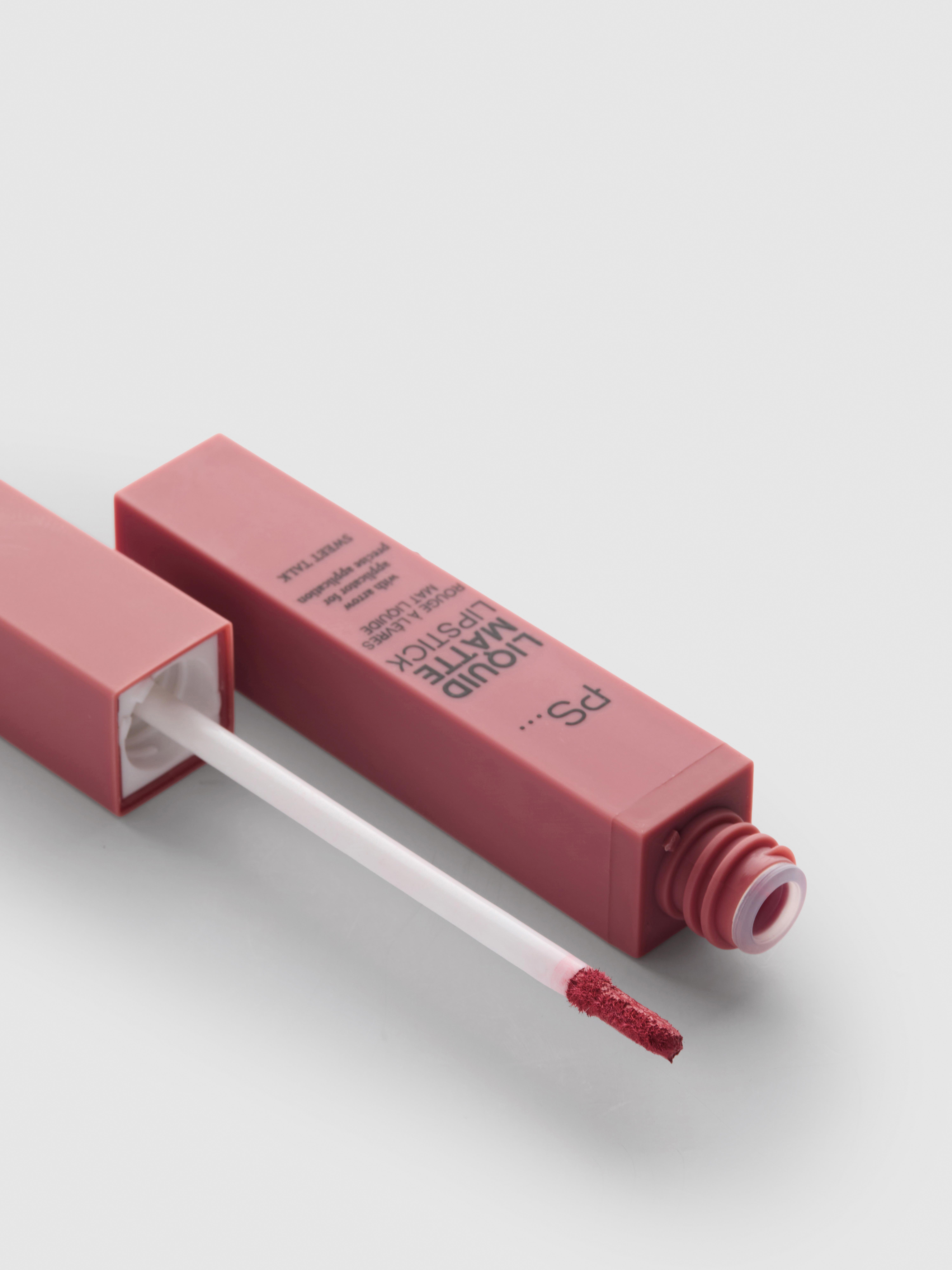 PS... Vloeibare matte lippenstift