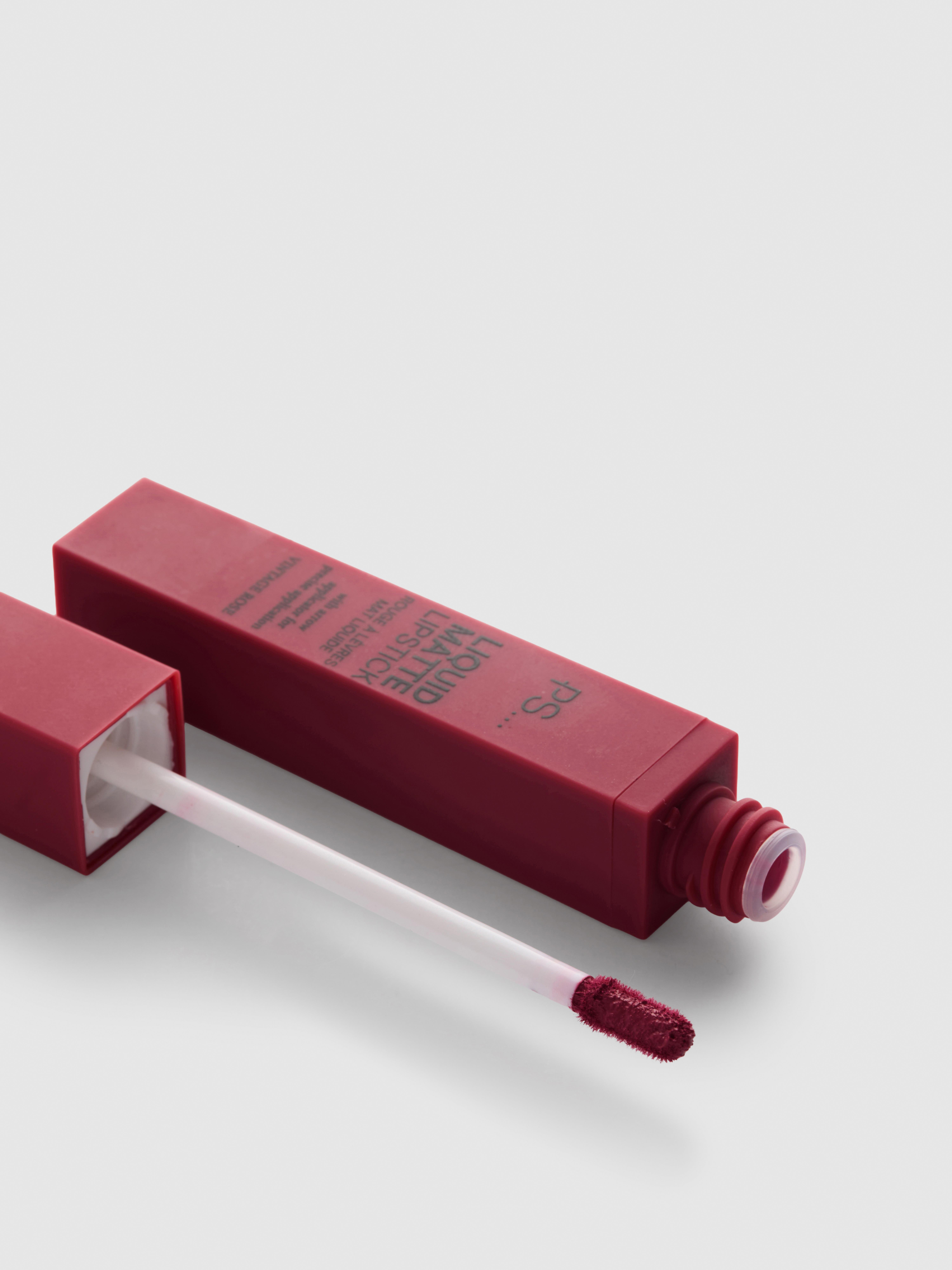 PS... Vloeibare matte lippenstift