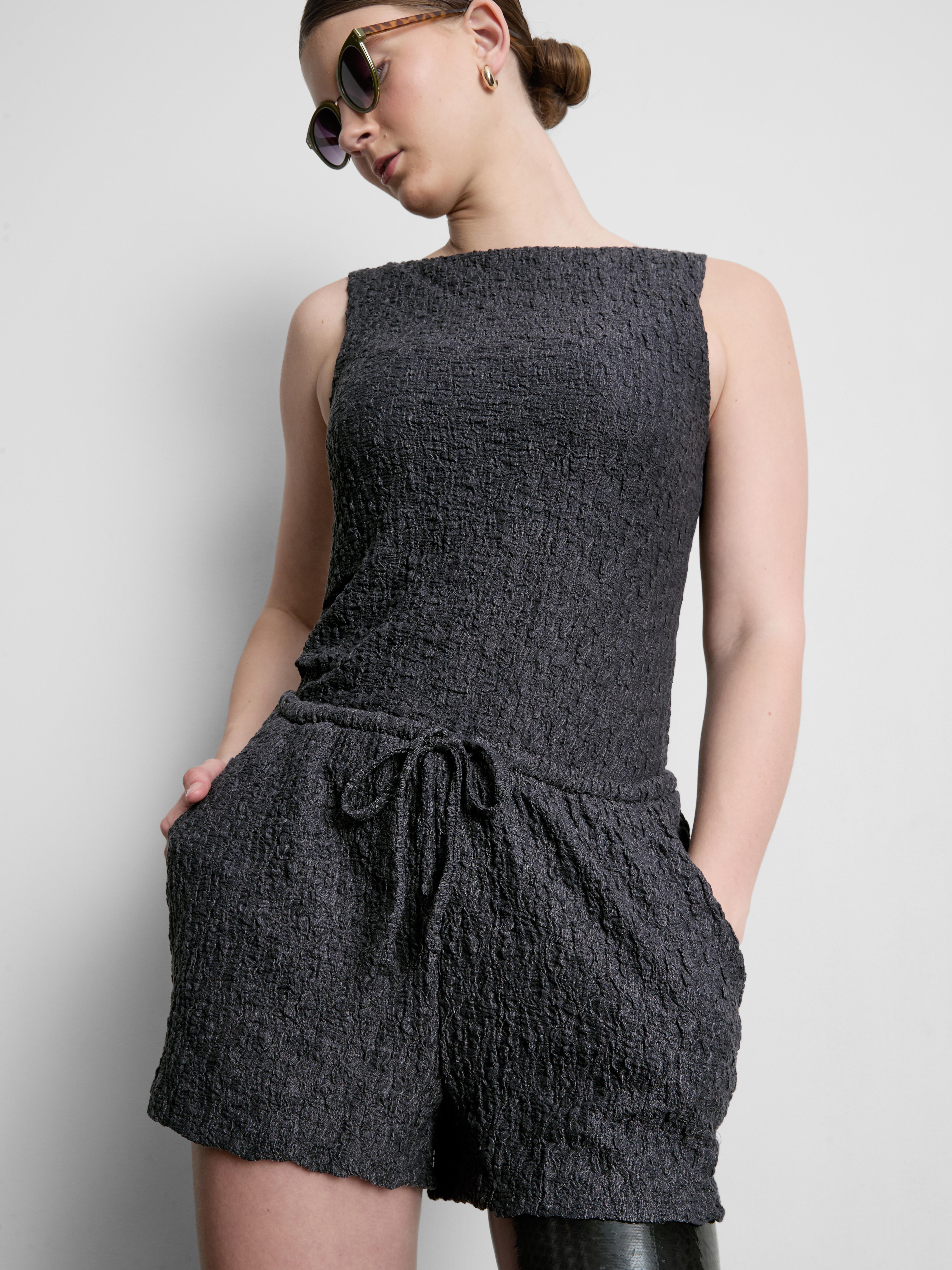 Pantaloncini increspati con elastico