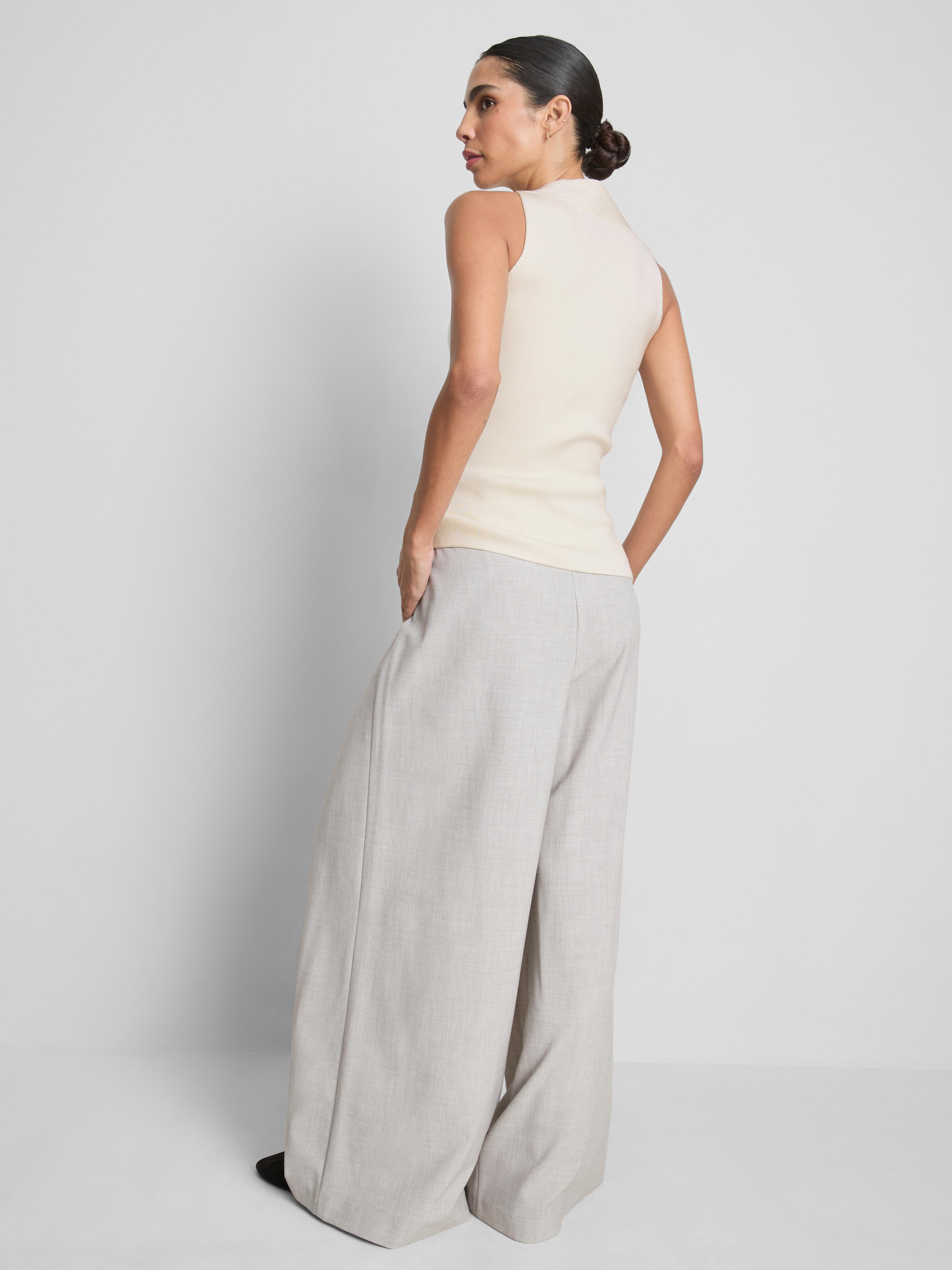 Sculpted Square Neck Tank Top