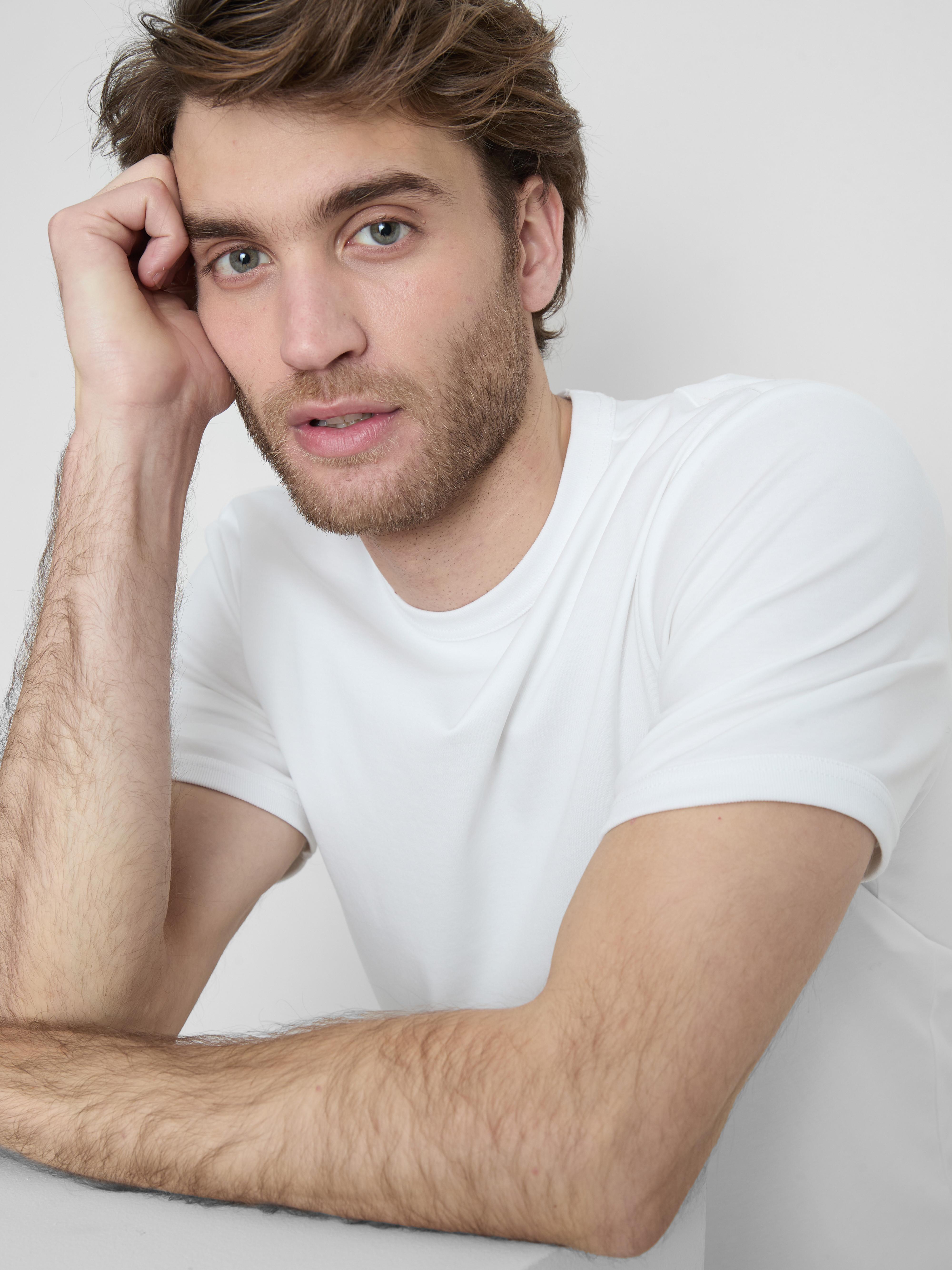 Men's White Slim Fit Short-Sleeve T-Shirt