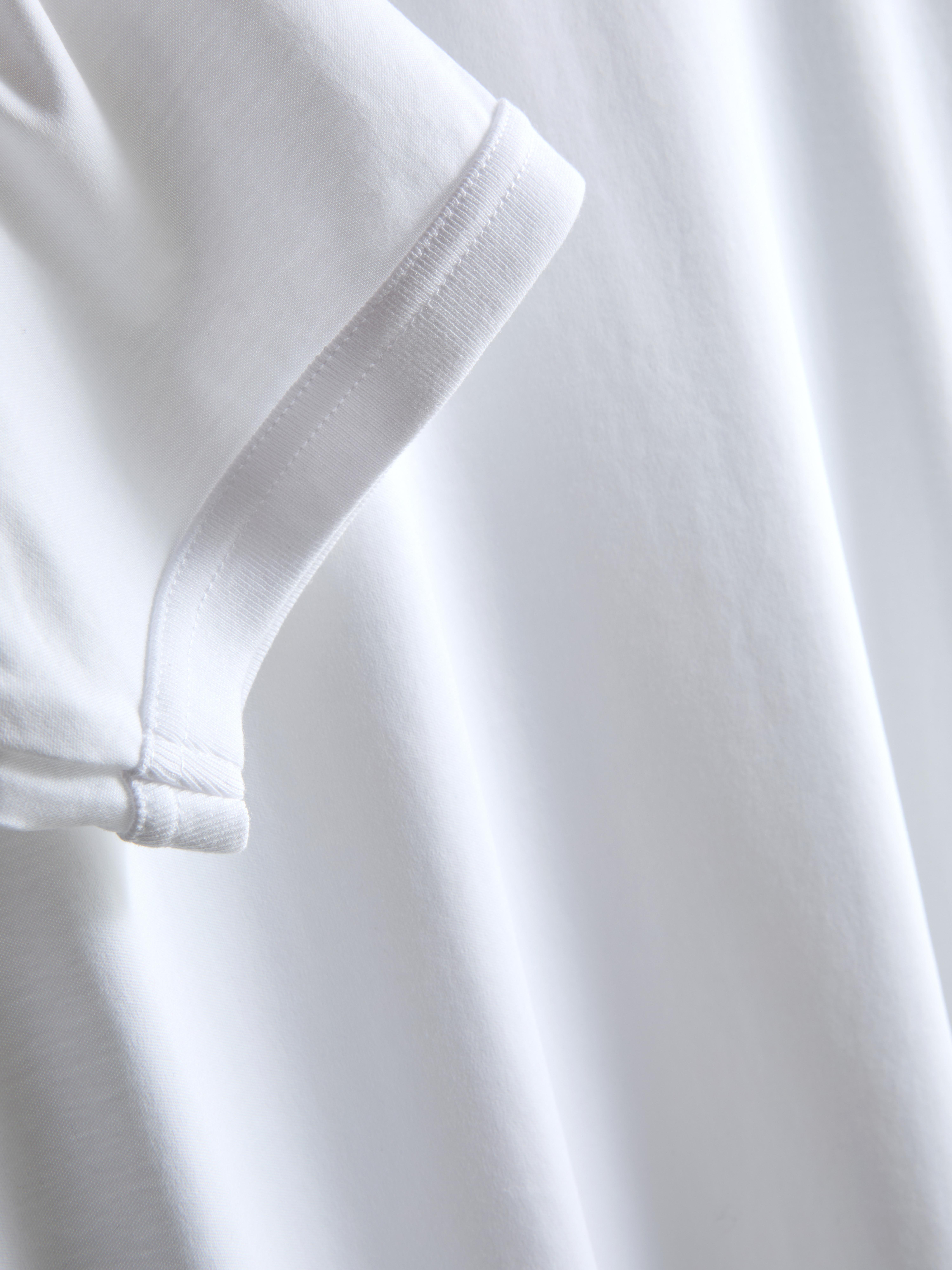 Men's White Slim Fit Short-Sleeve T-Shirt