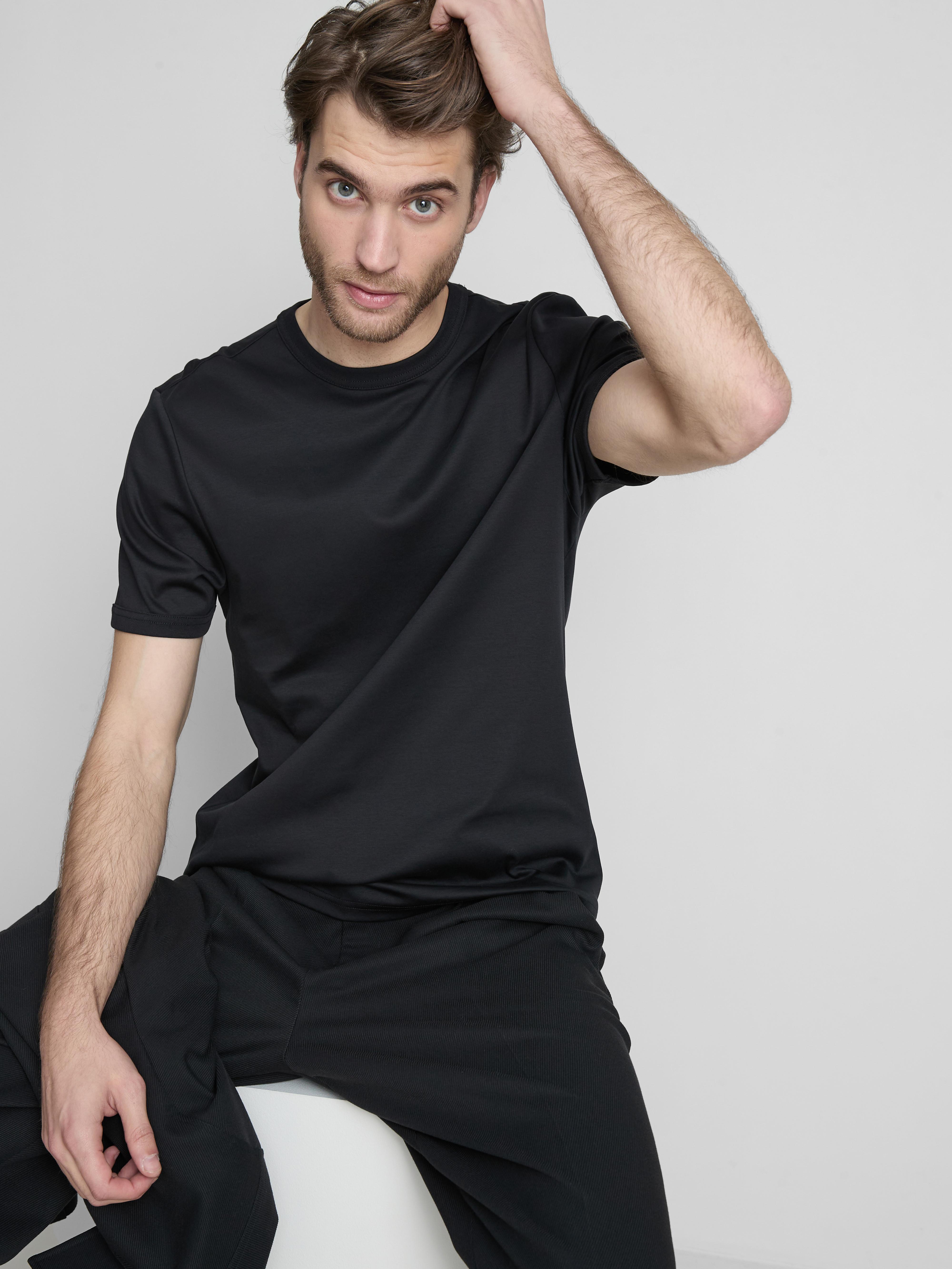 Men's Black Slim Fit Short-Sleeve T-Shirt