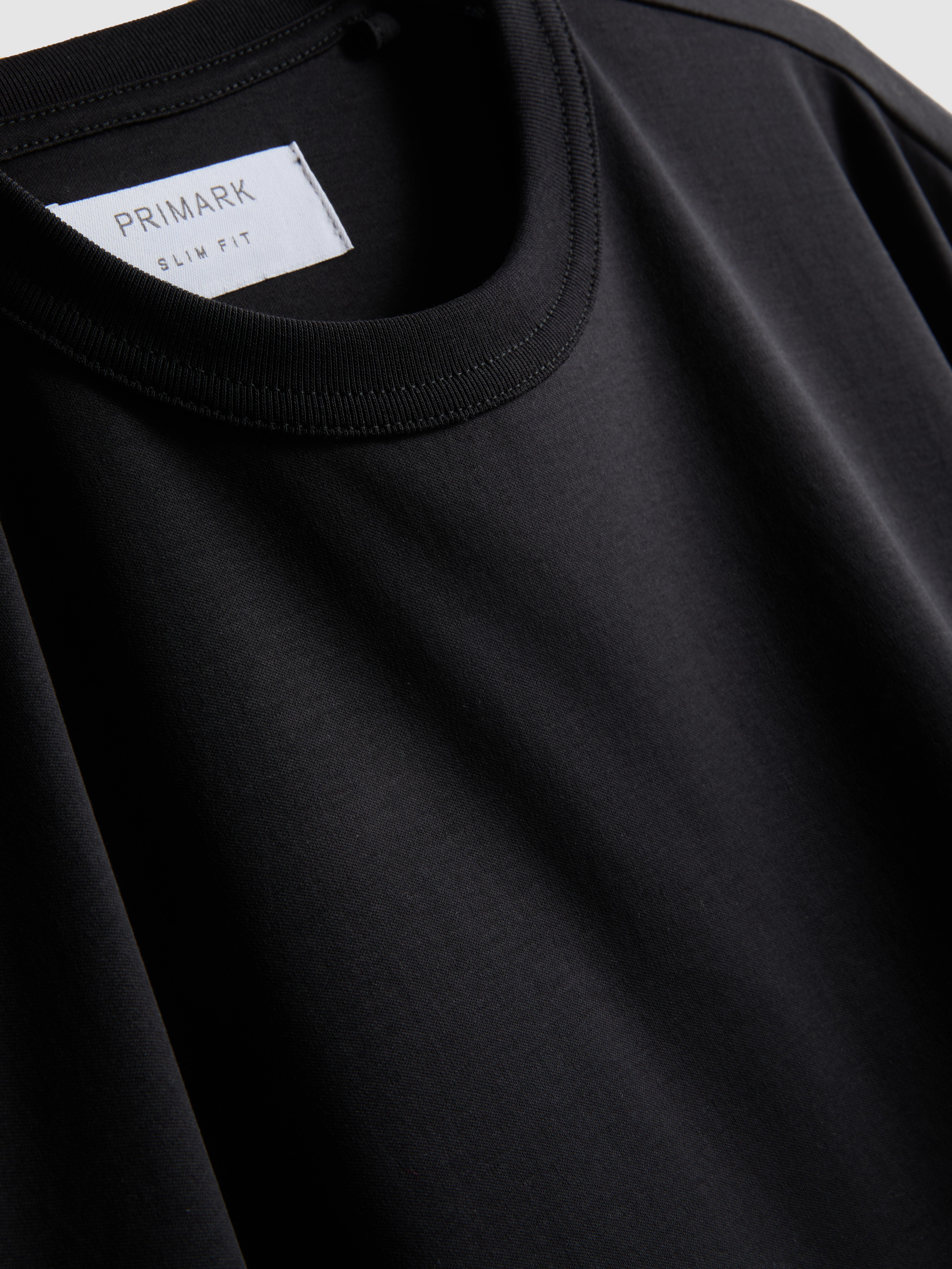 Men's Black Slim Fit Short-Sleeve T-Shirt