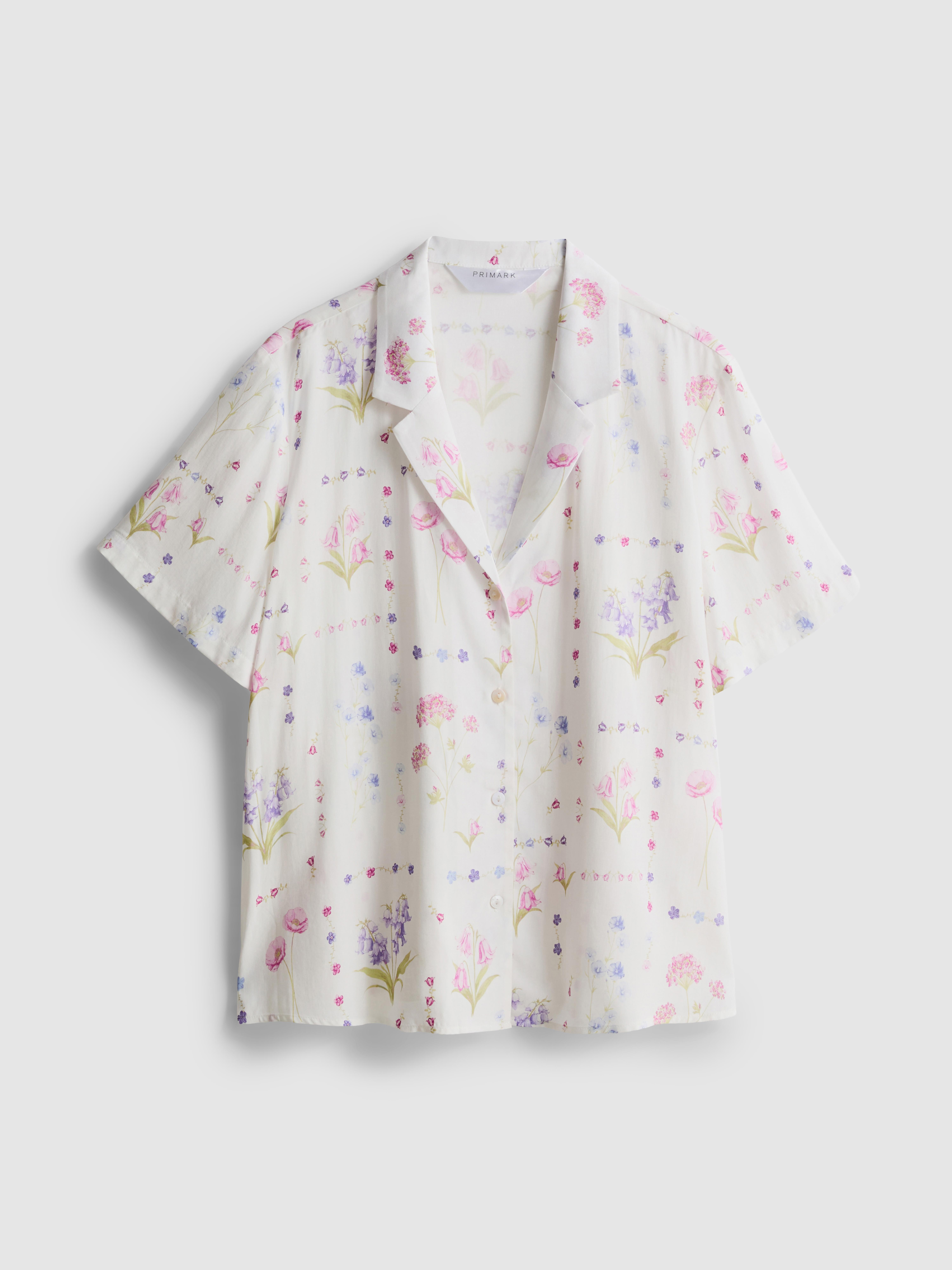 Chemise de pyjama à manches courtes et motif floral
