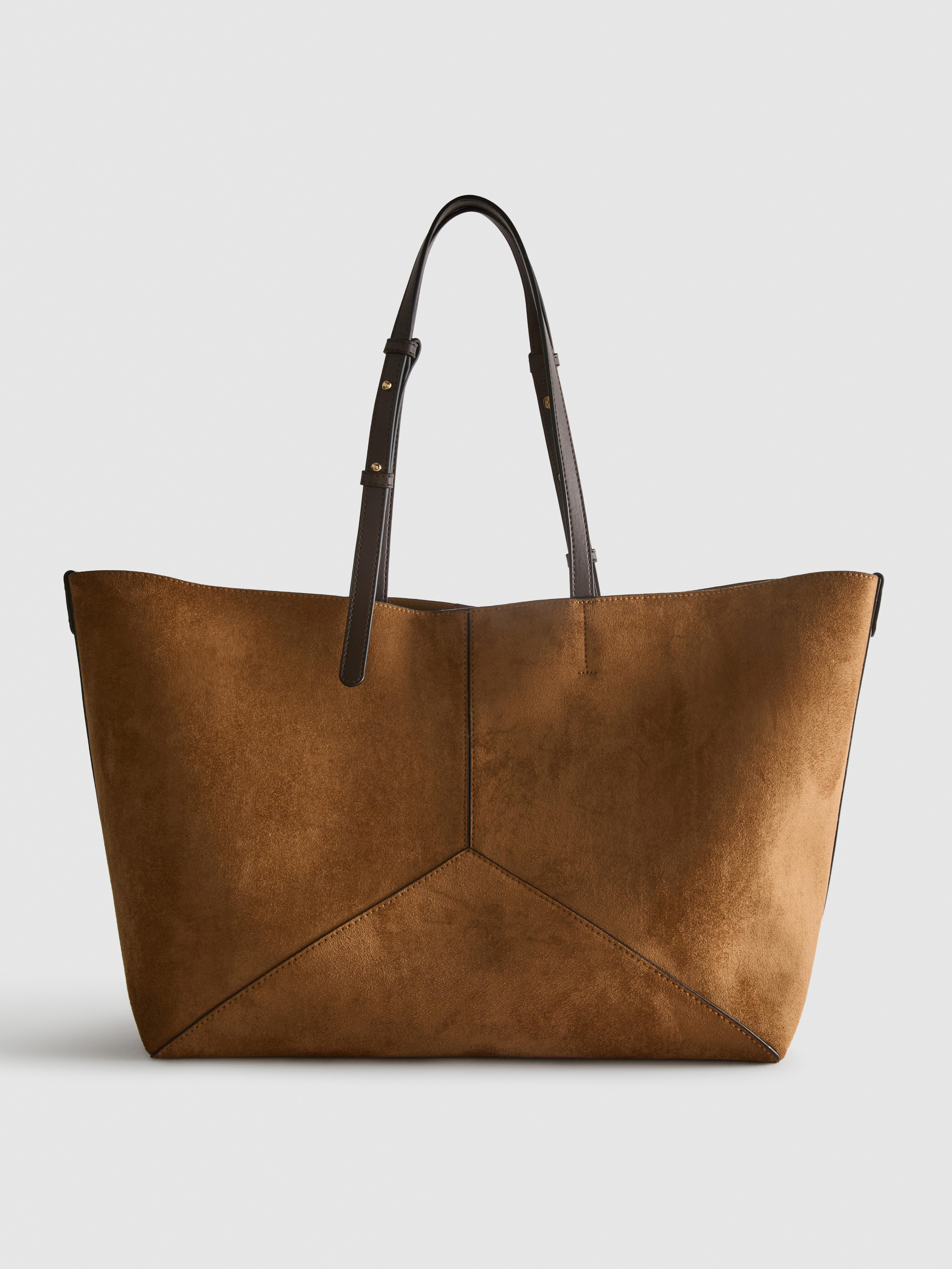 Textúrovaná veľká kabelka s dielmi