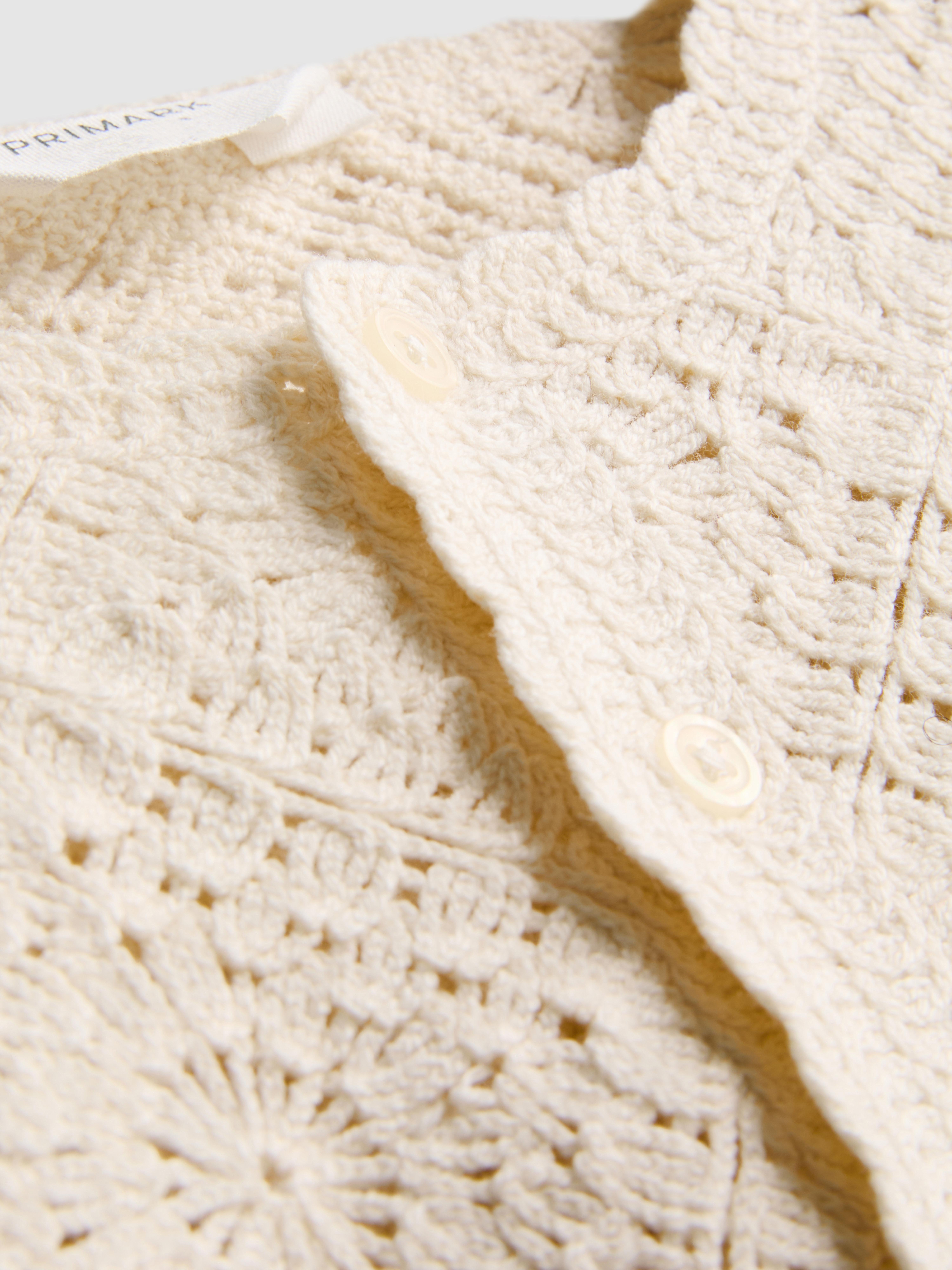 0-36 mnd | Gehaakt vestje met geschulpte rand