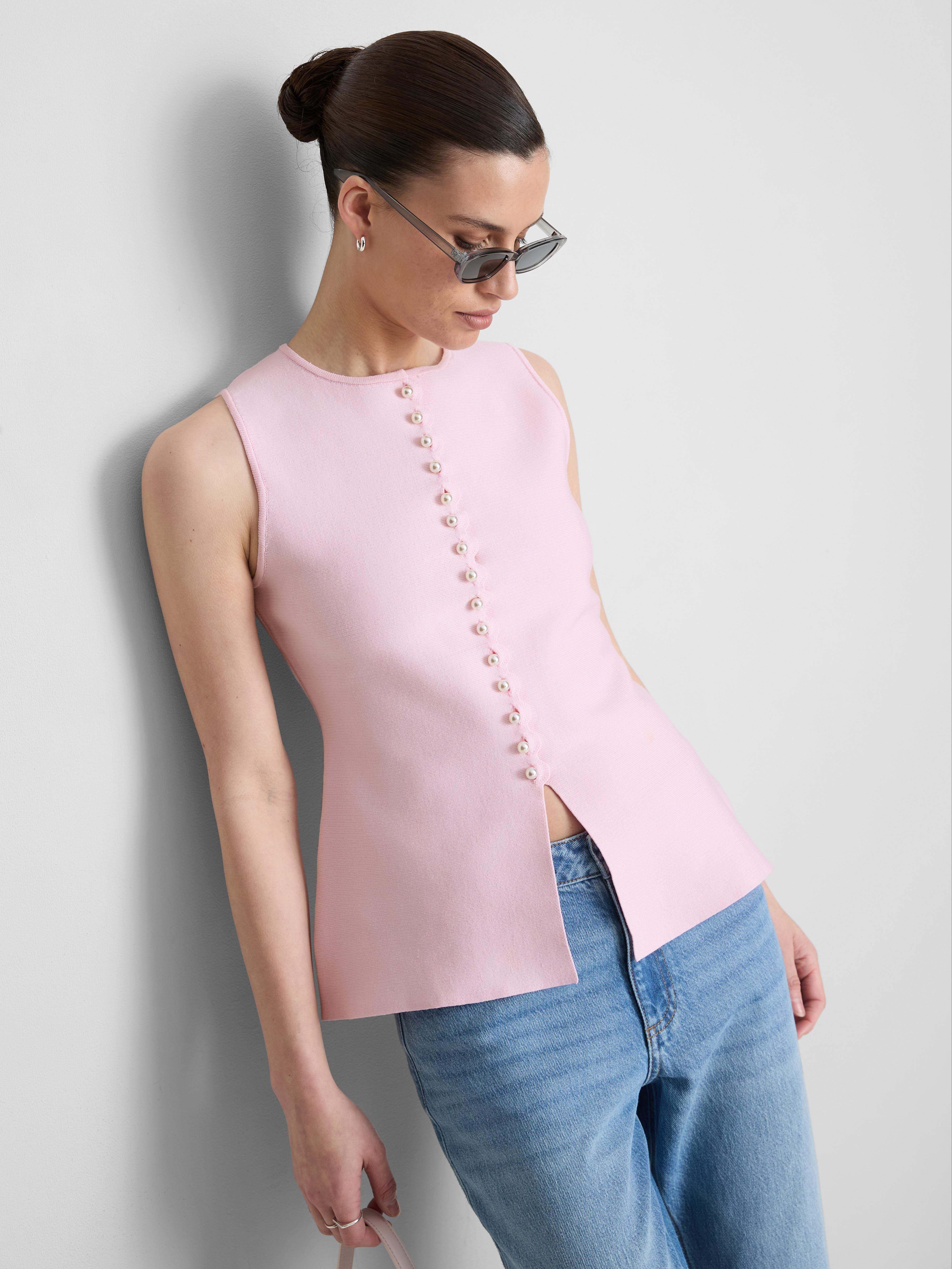 Maiou sculptat cu detalii din perle artificiale