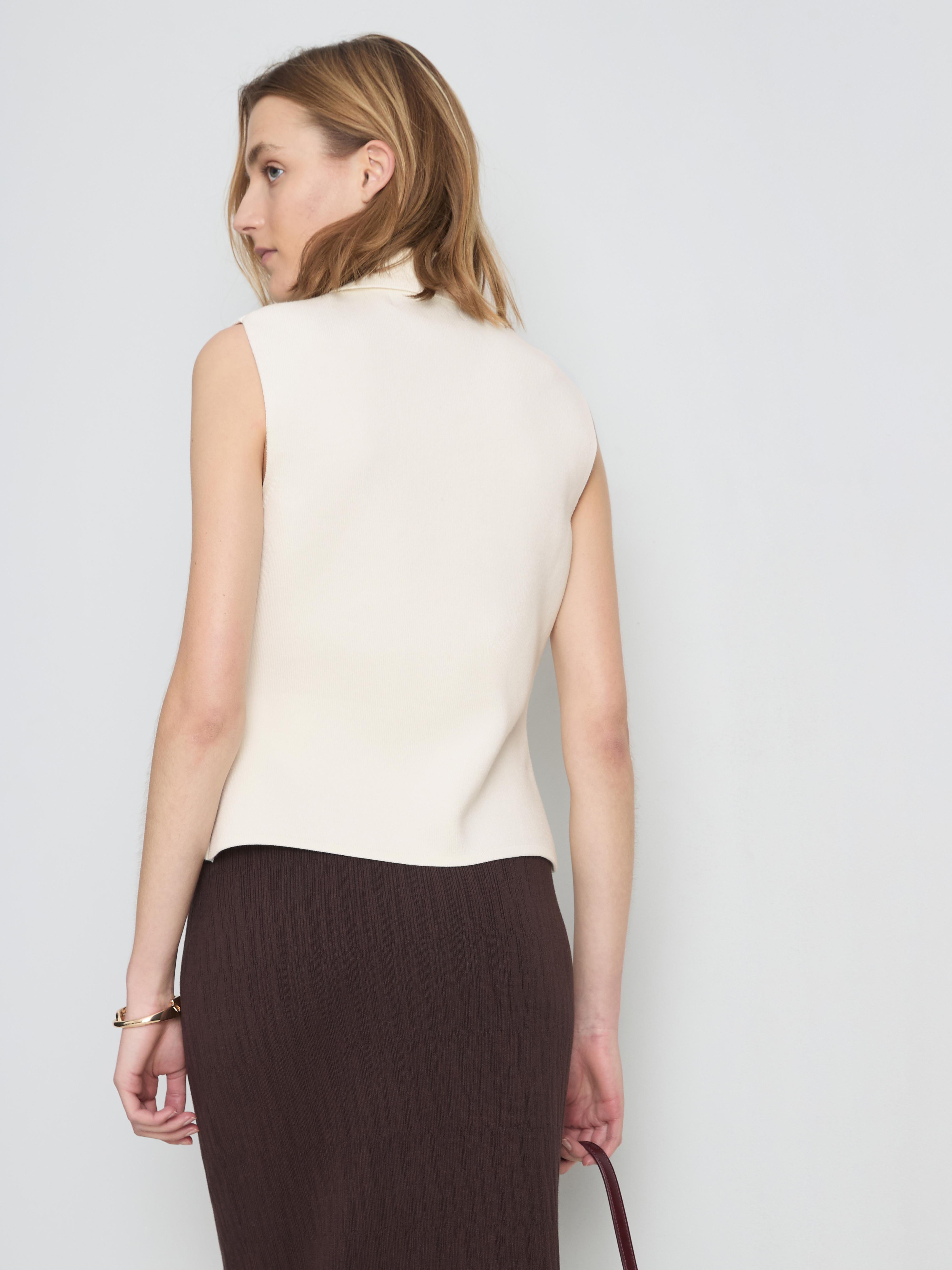 Asymmetrische Weste mit Kragen