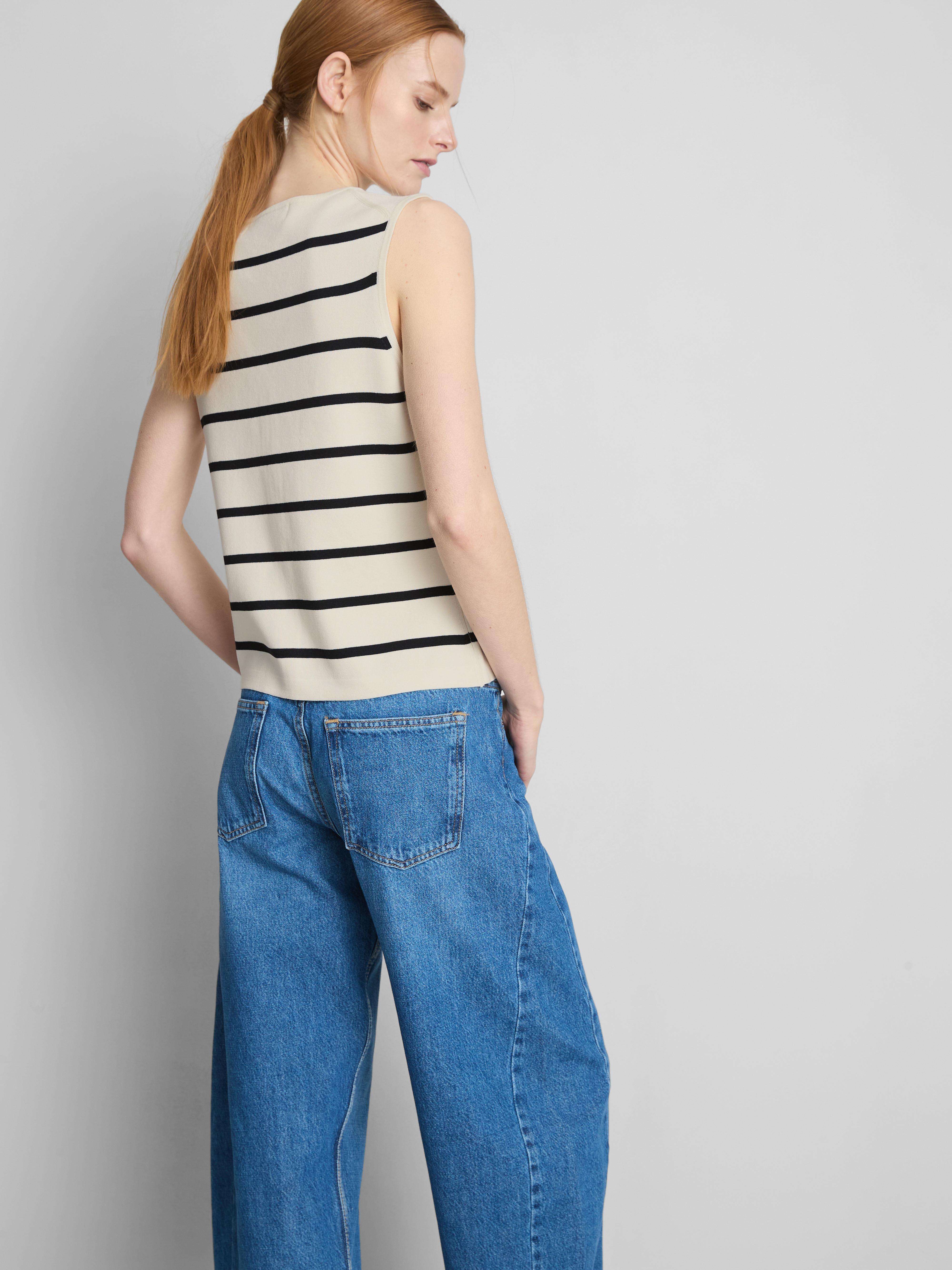 Chaleco de punto compacto