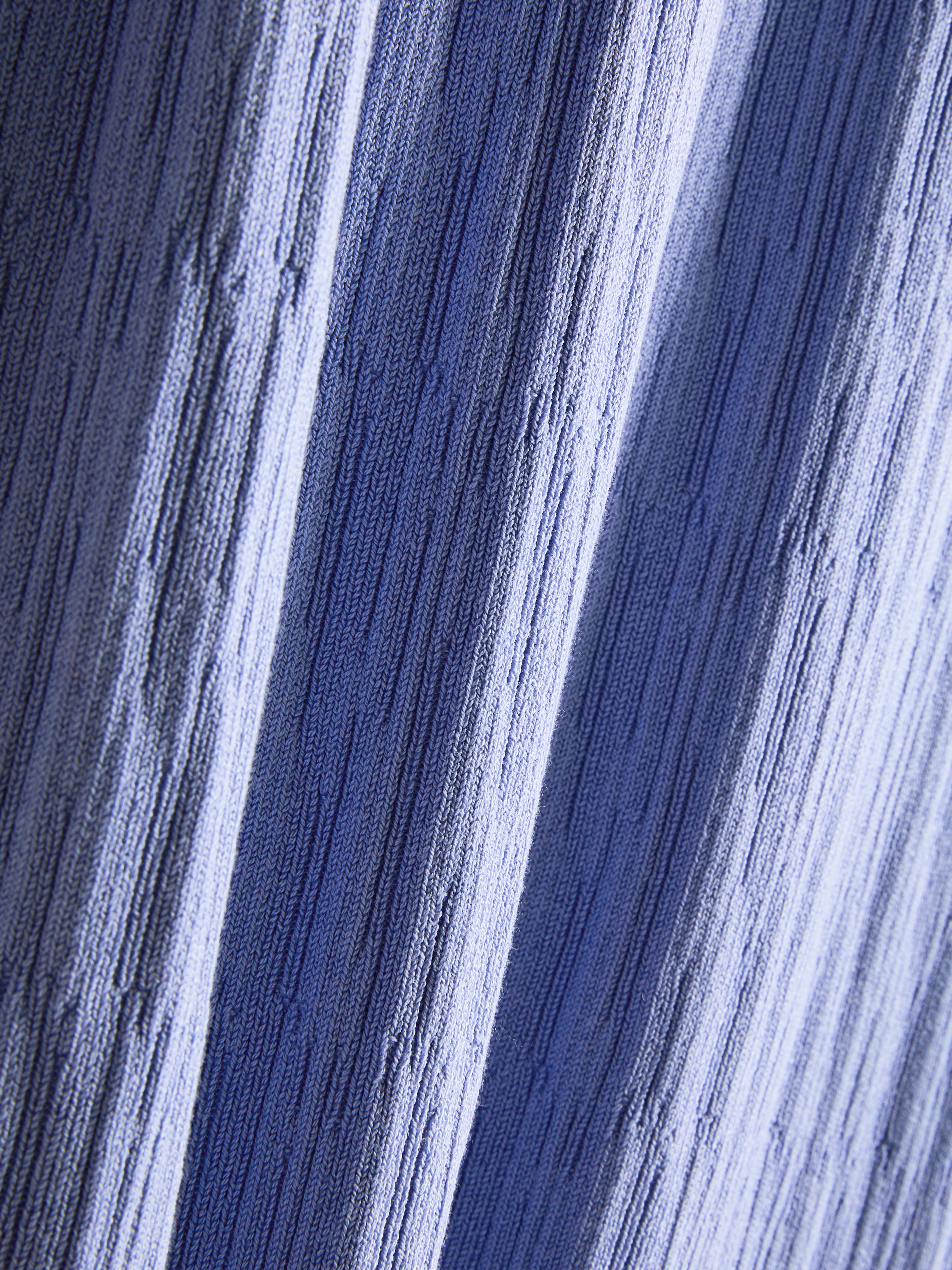 Textured Split Hem Maxi Skirt