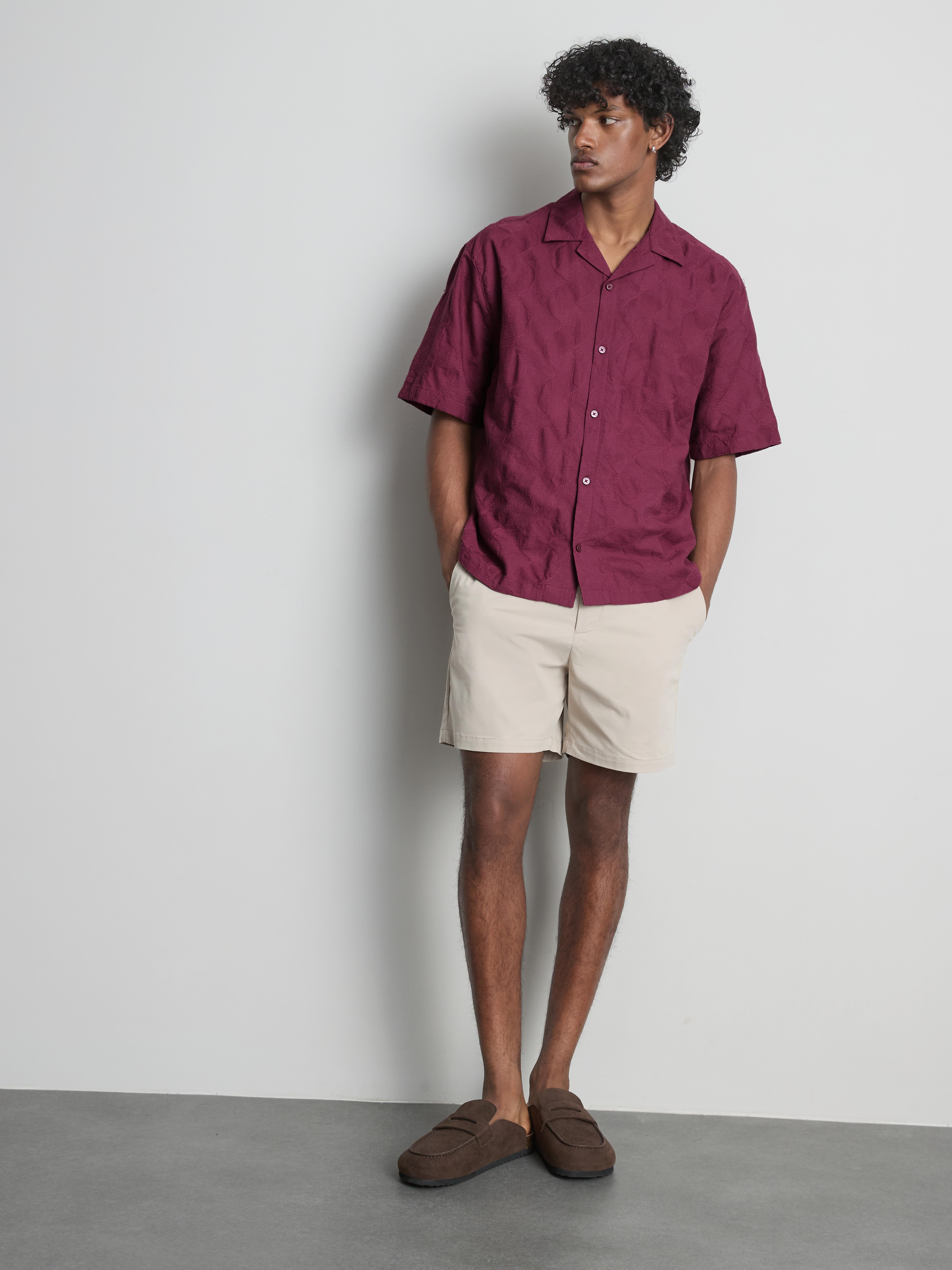 Teksturowana koszula z kołnierzykiem The Edit