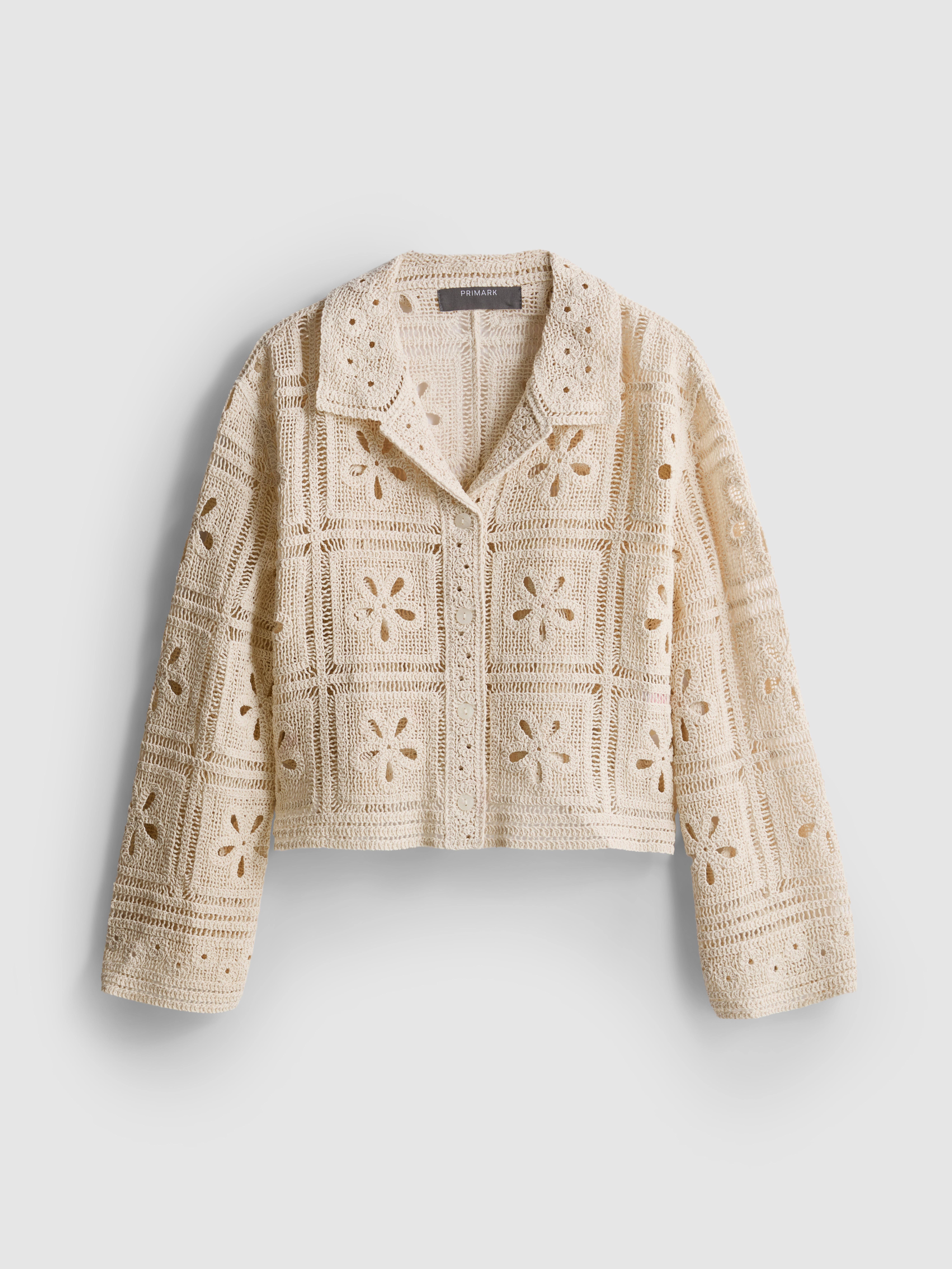 Giacca stile camicia lavorata a maglia all'uncinetto