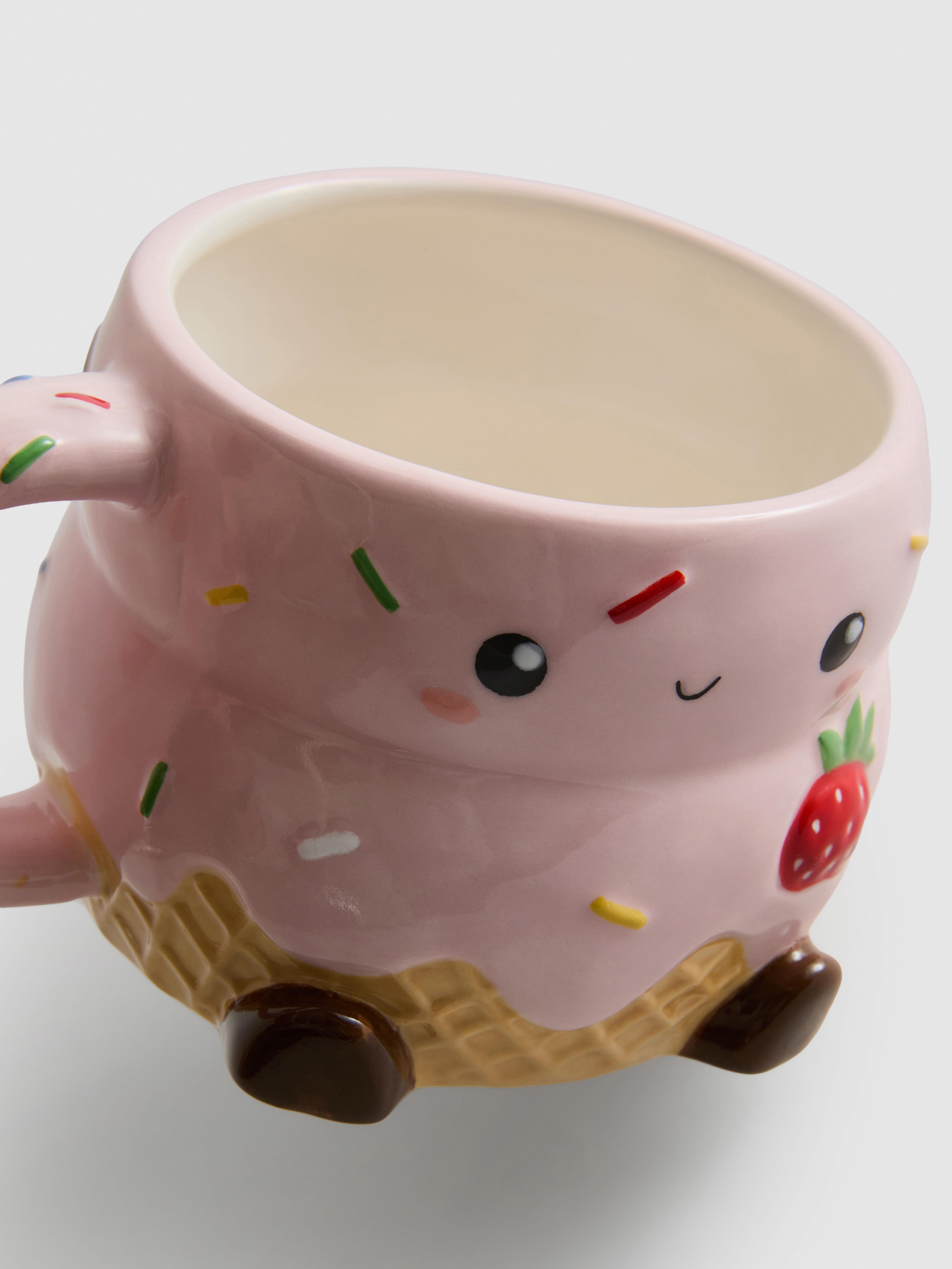 Originelle Tasse in Eiscreme-Form