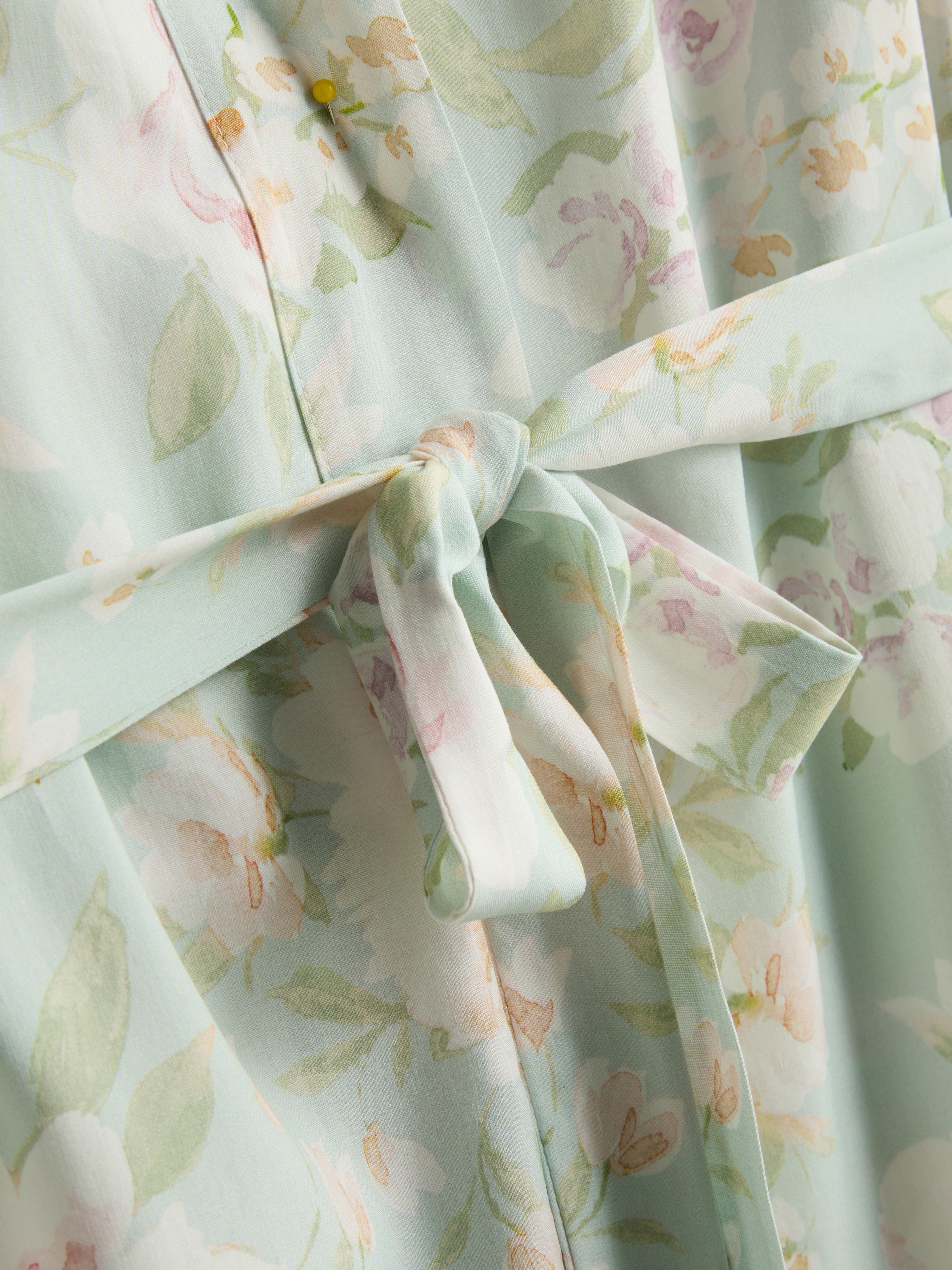 Short Floral Robe