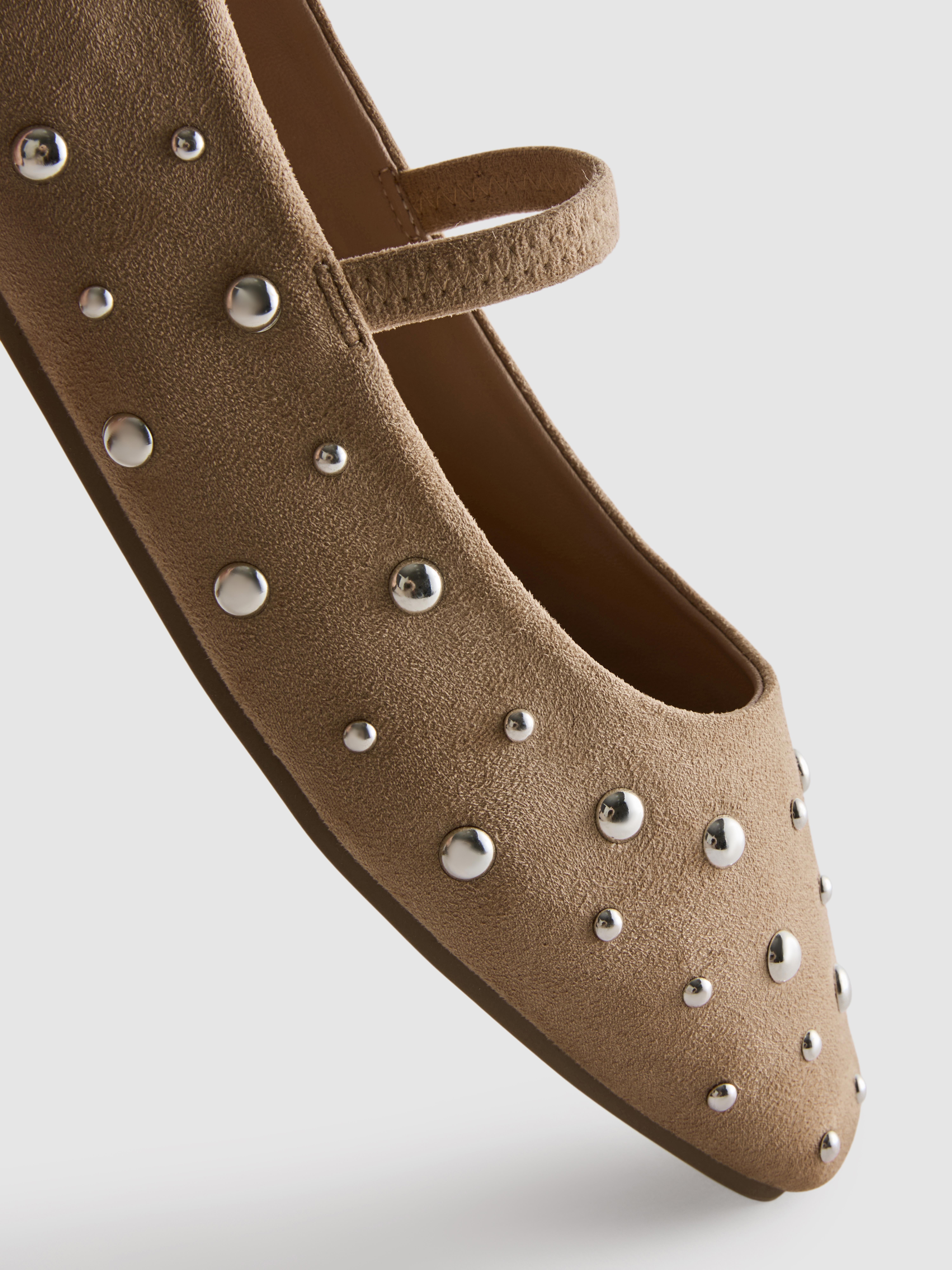 Mary Janes mit Nieten
