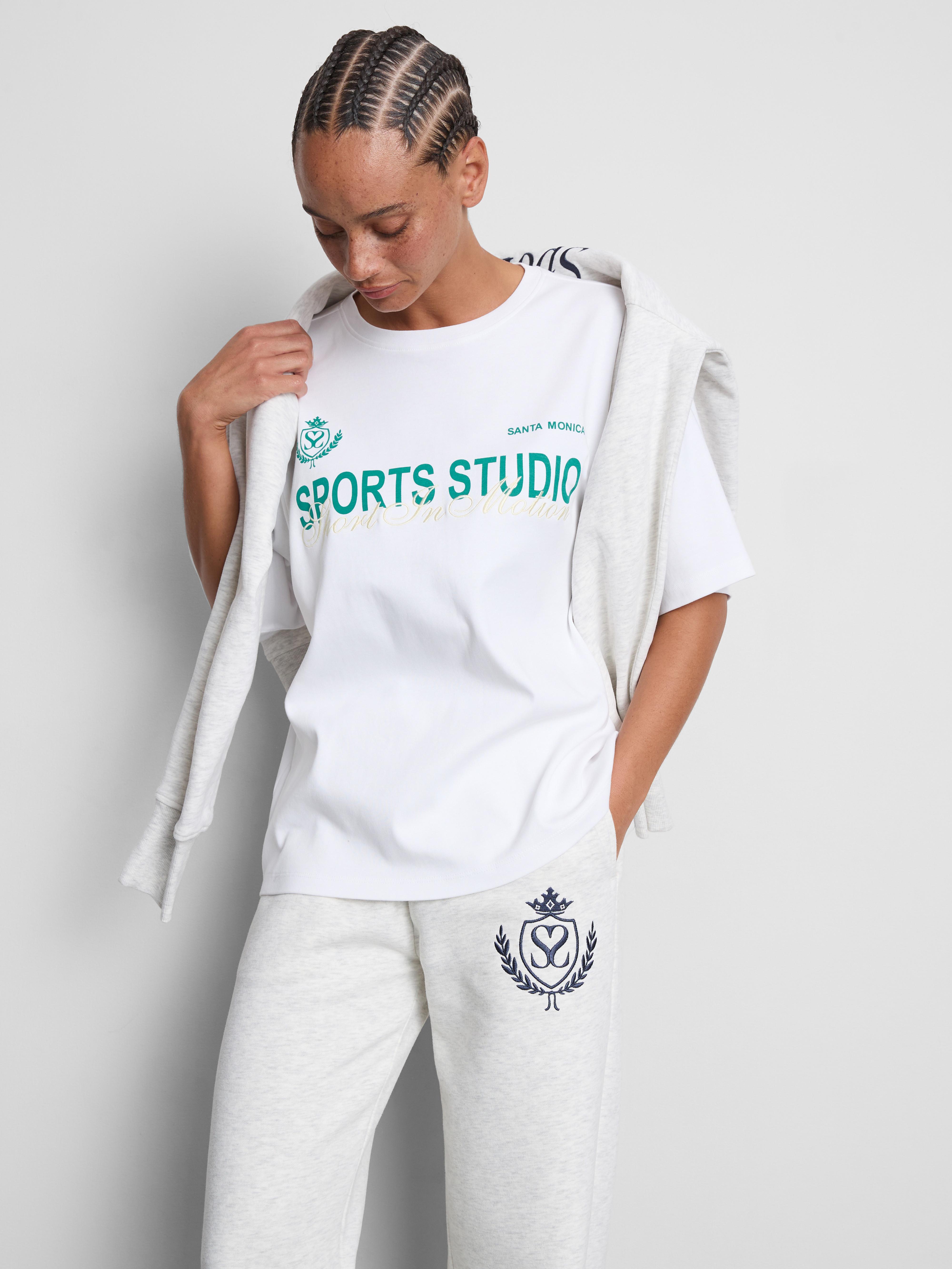Sportstúdió-mintás póló