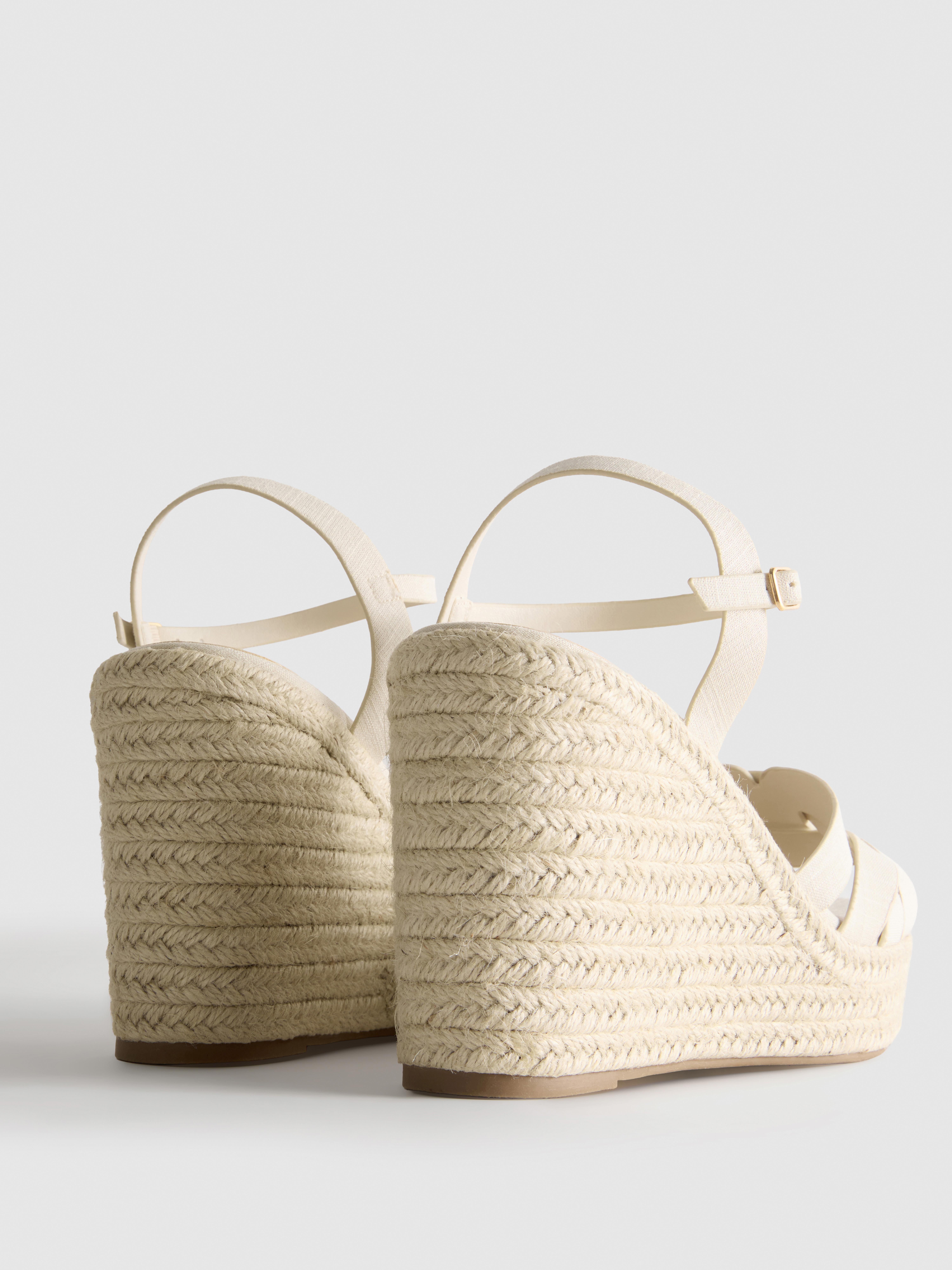 Sandale tip espadrile cu platformă