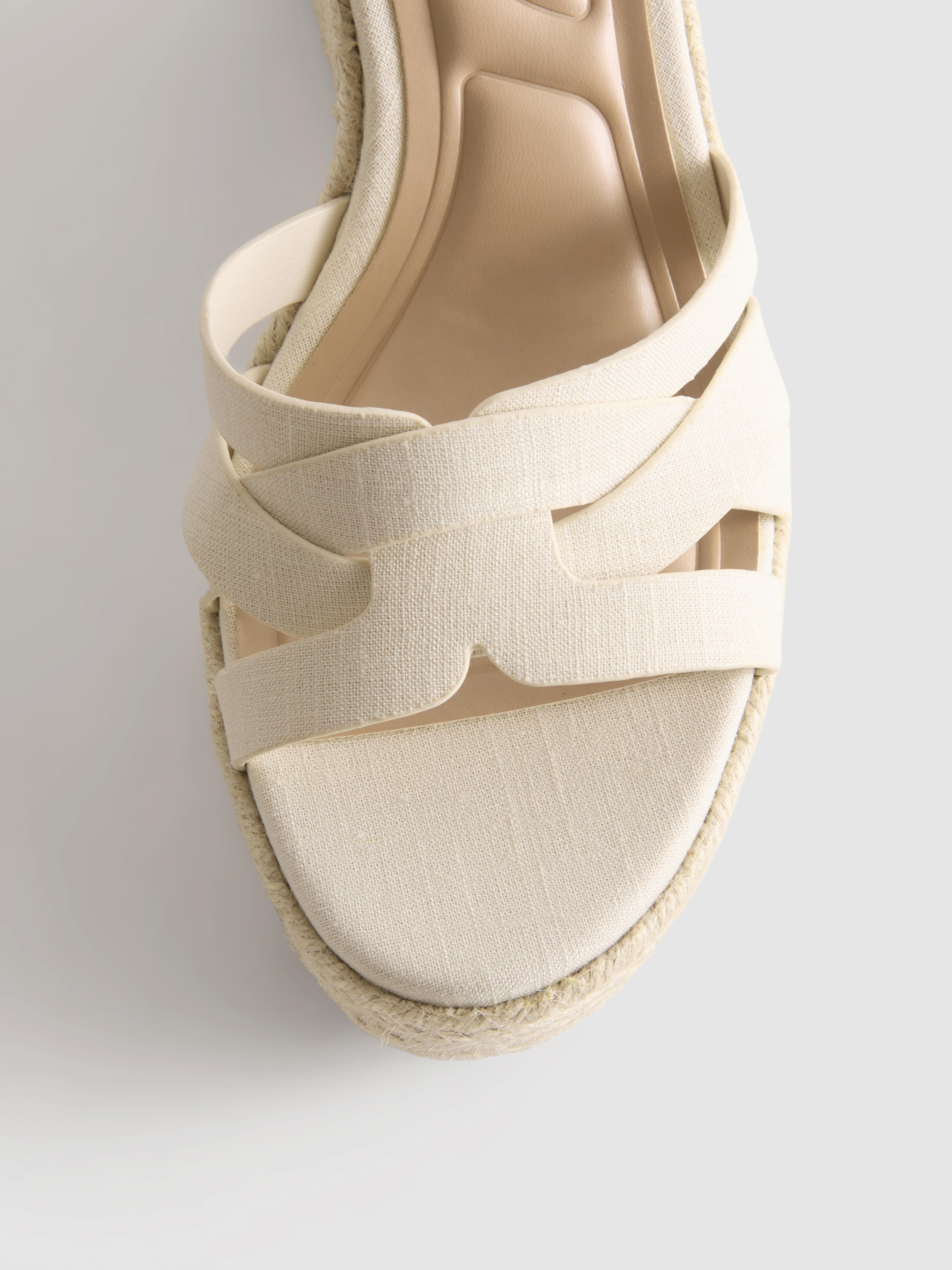 Sandale tip espadrile cu platformă