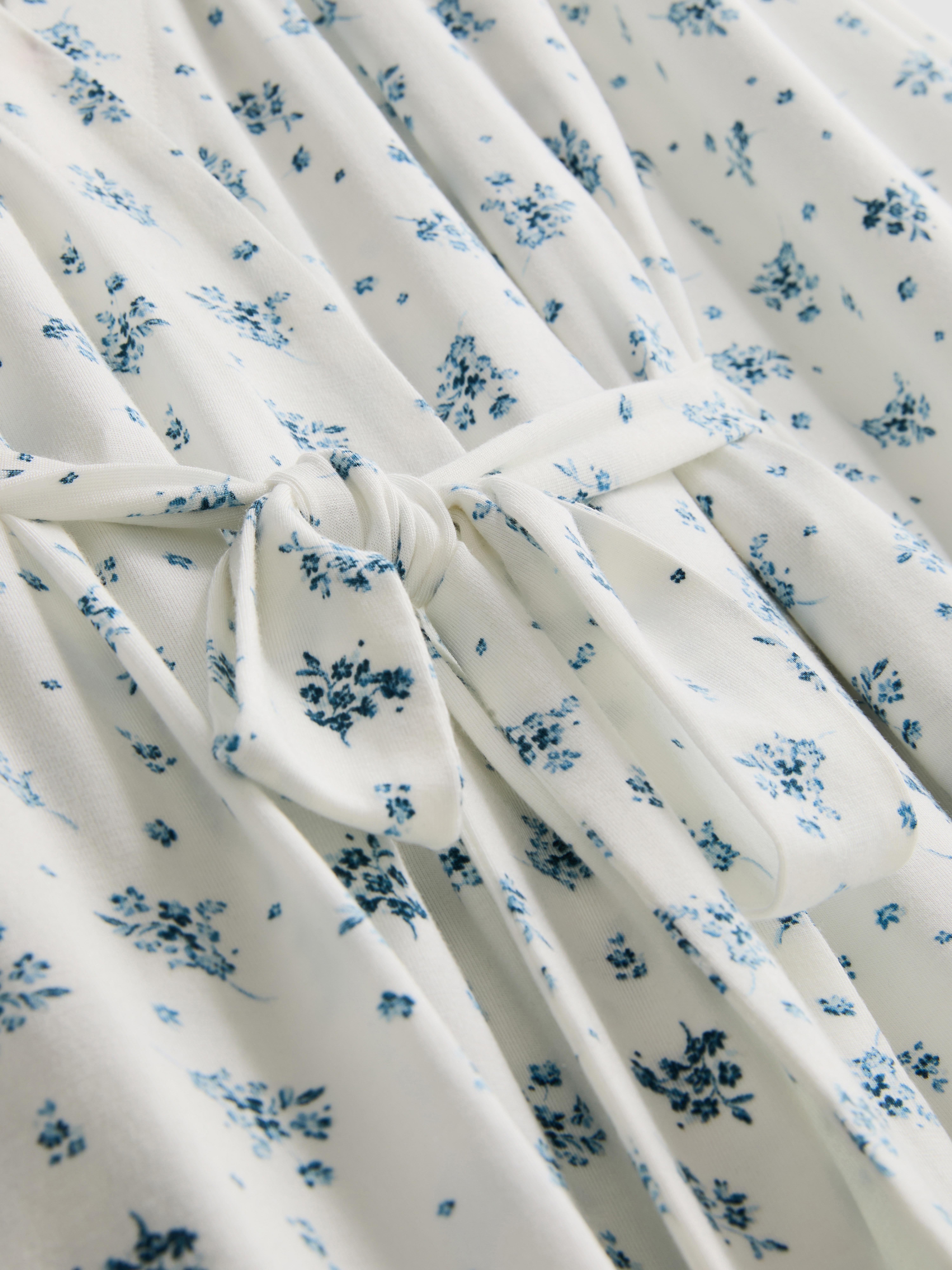 Peignoir court en modal majoritaire à motif floral