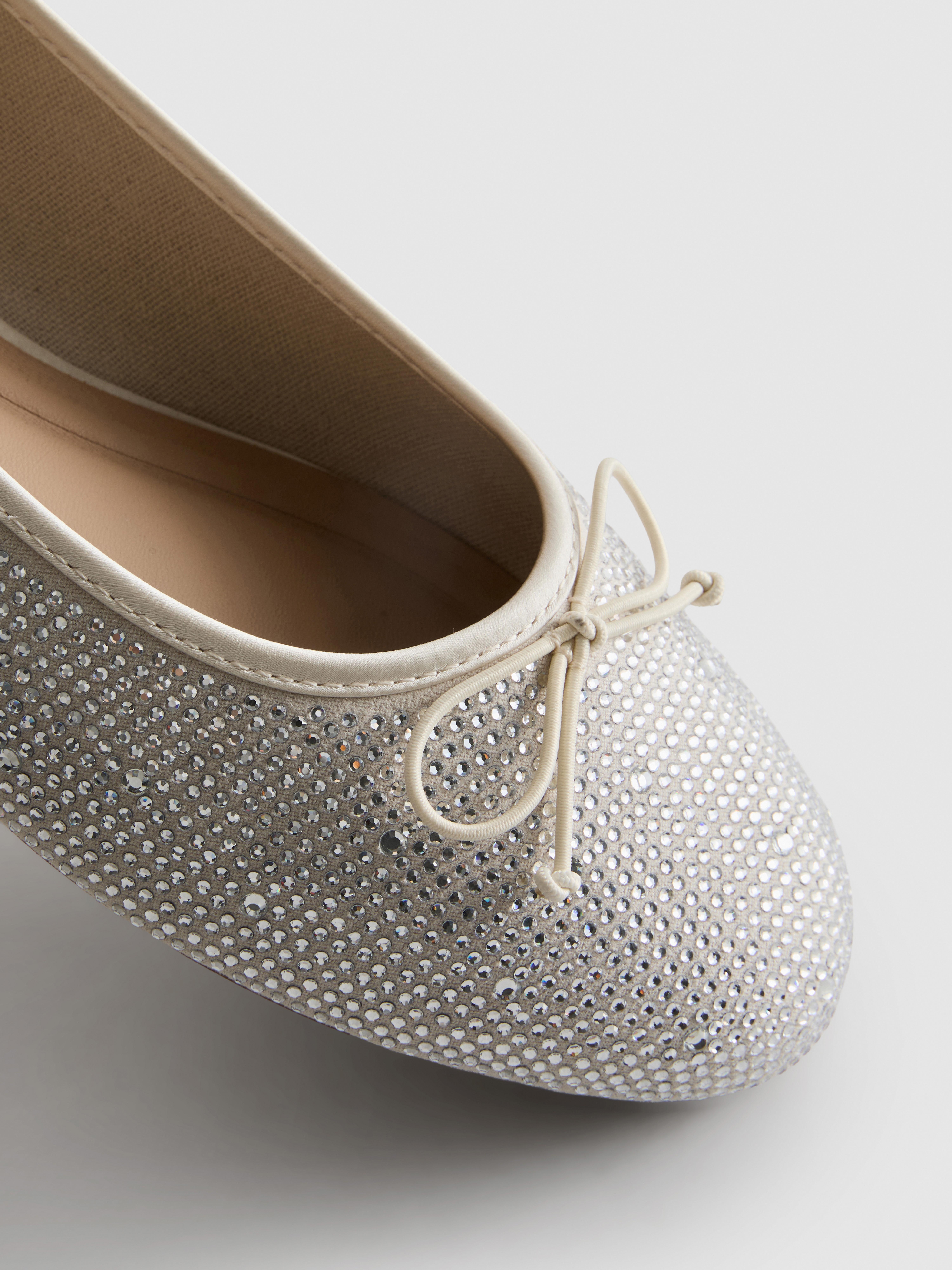 Ballerinas mit Strasssteinen