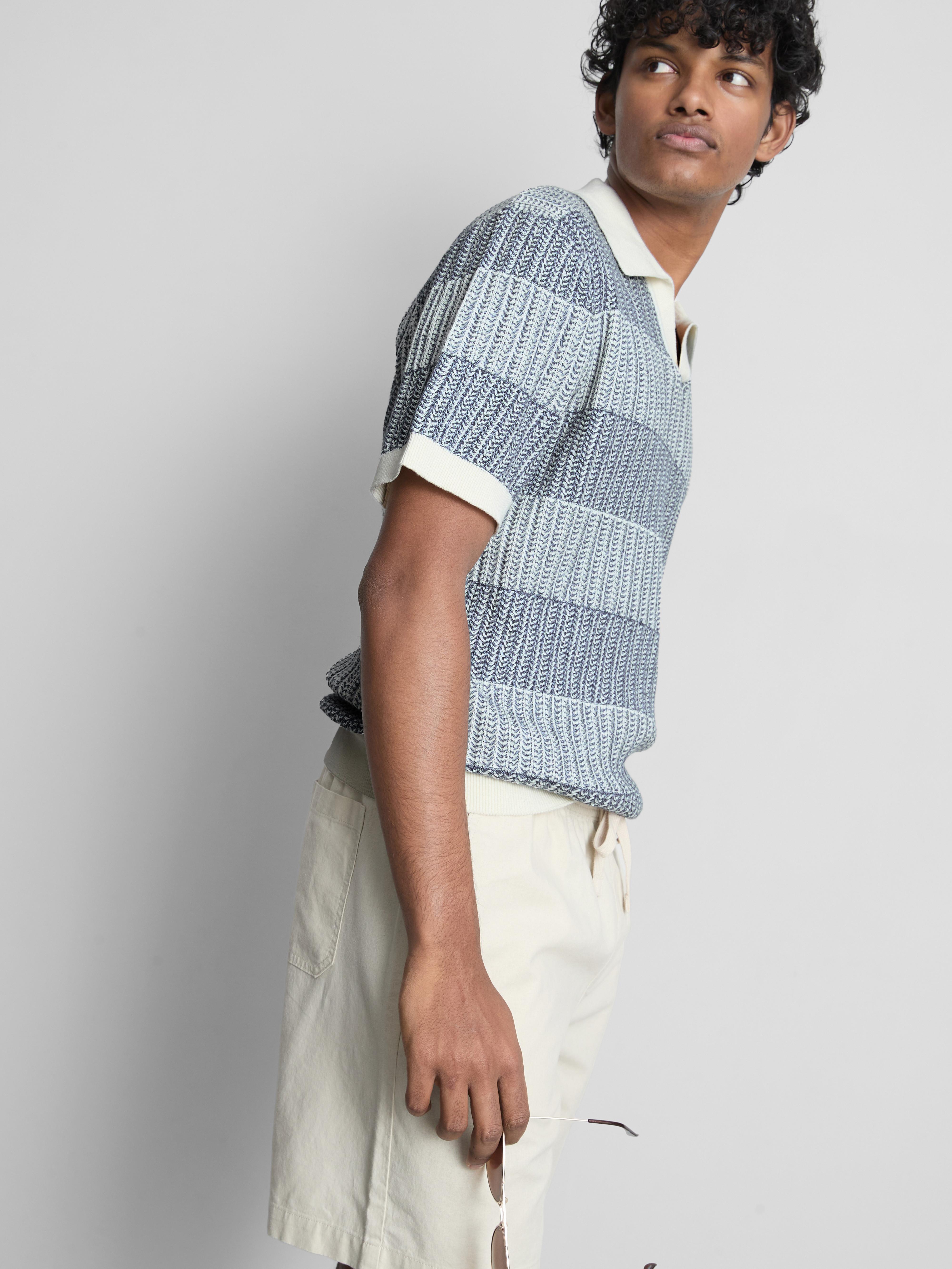 Strukturiertes Strick-Poloshirt mit Streifen