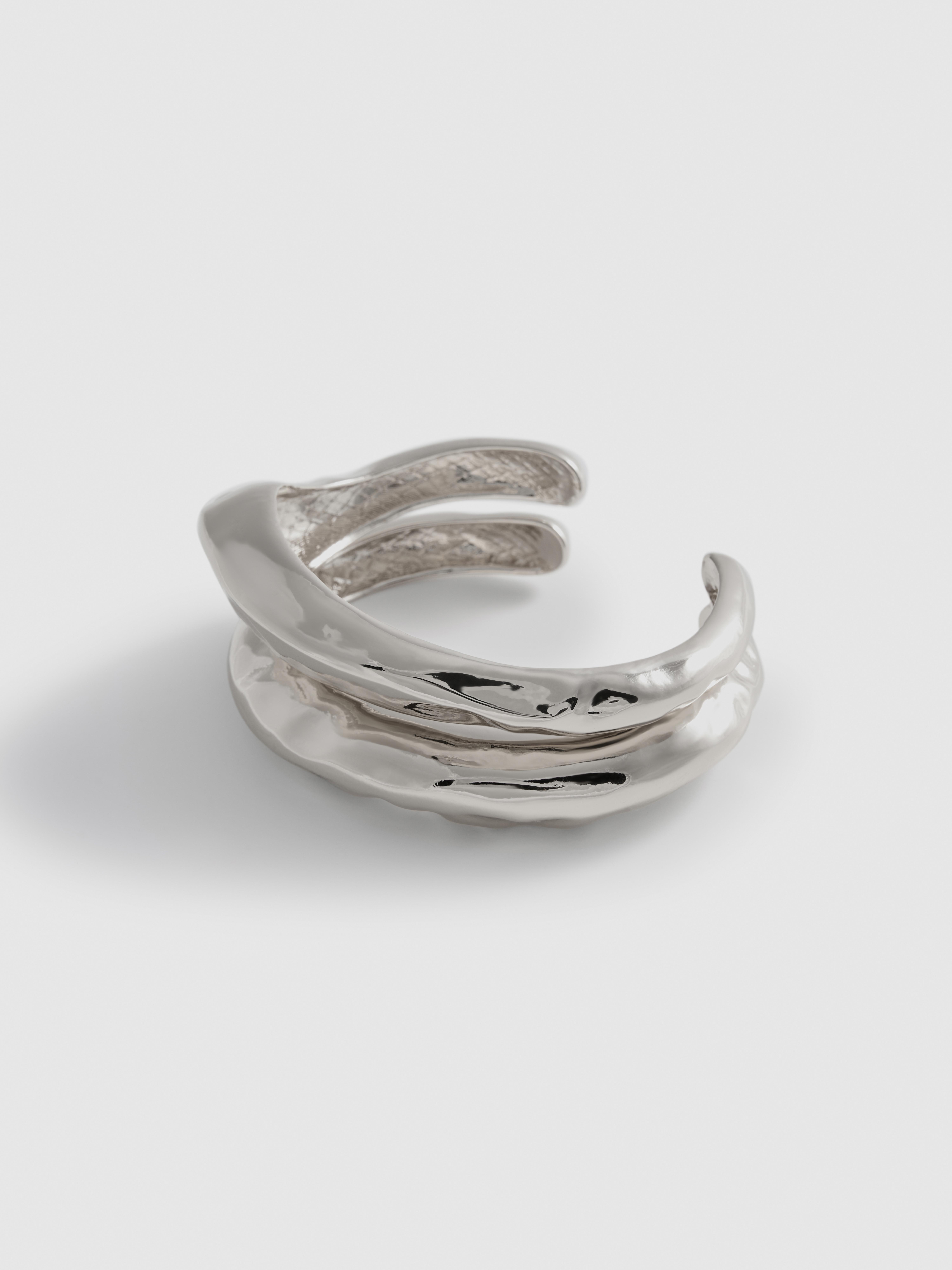 2pk Molten Metal Wrist Cuffs