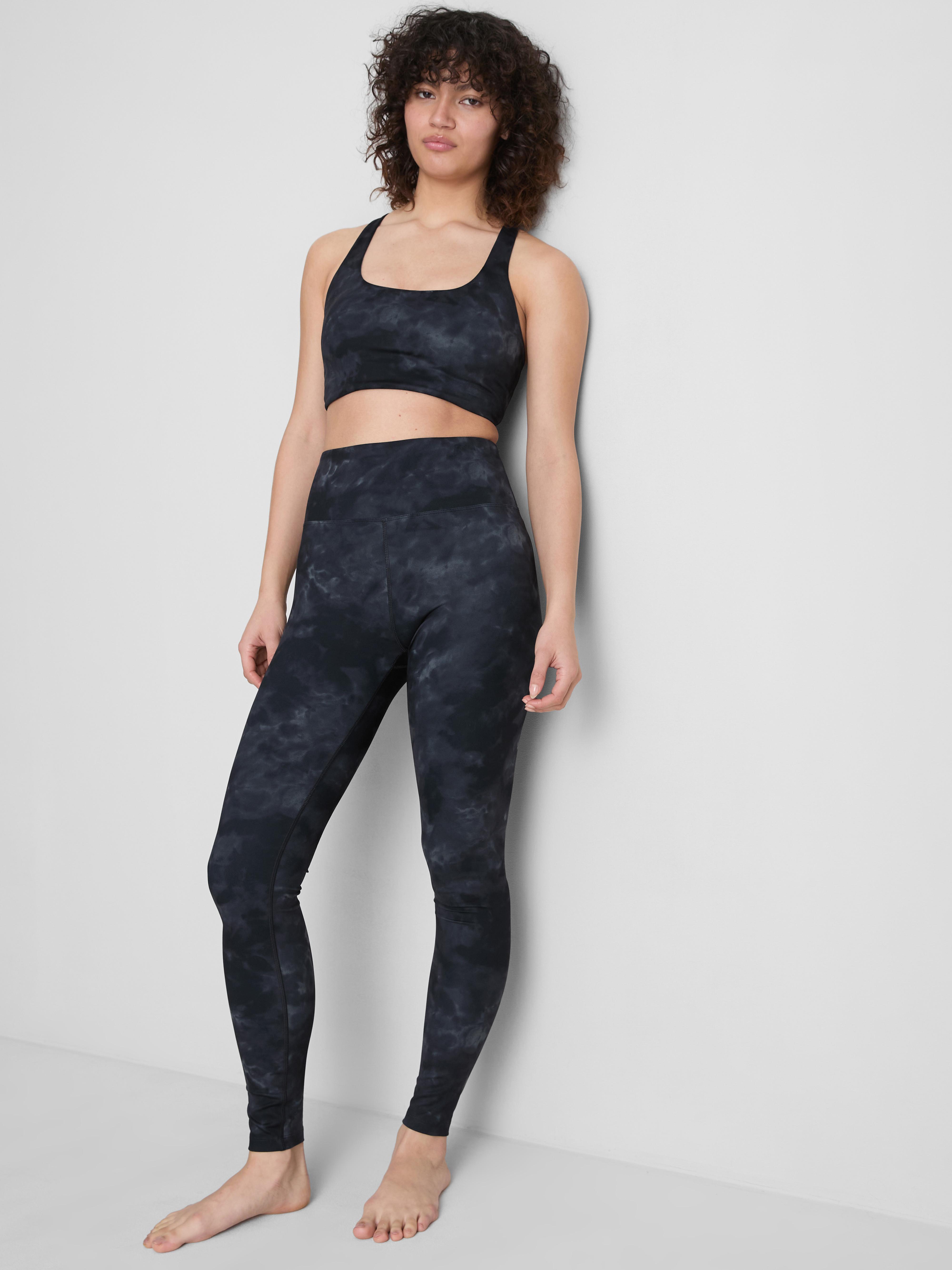 Crop top se sportovními zády a mramorovým potiskem