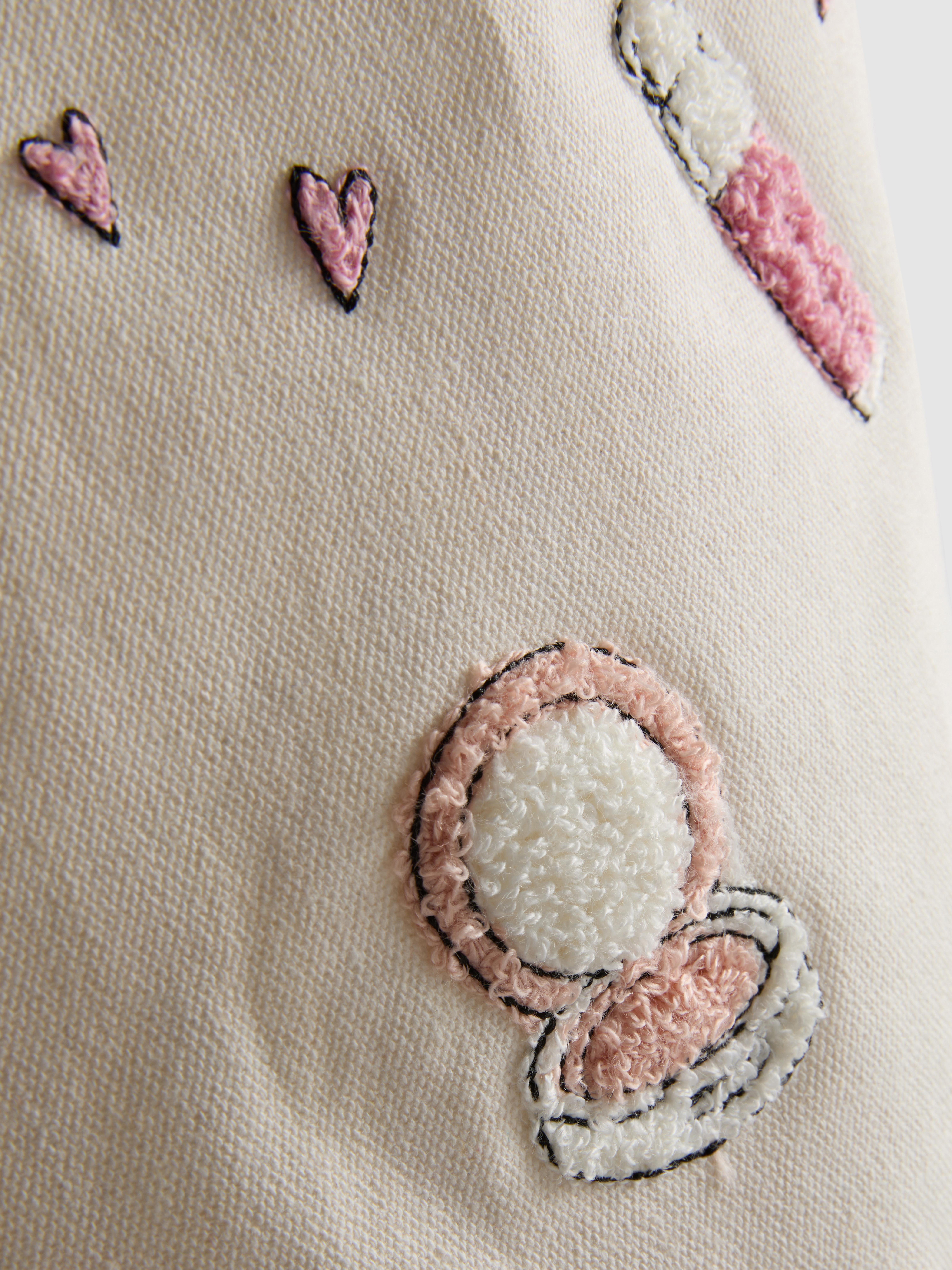 Zachte opbergmand met versieringen