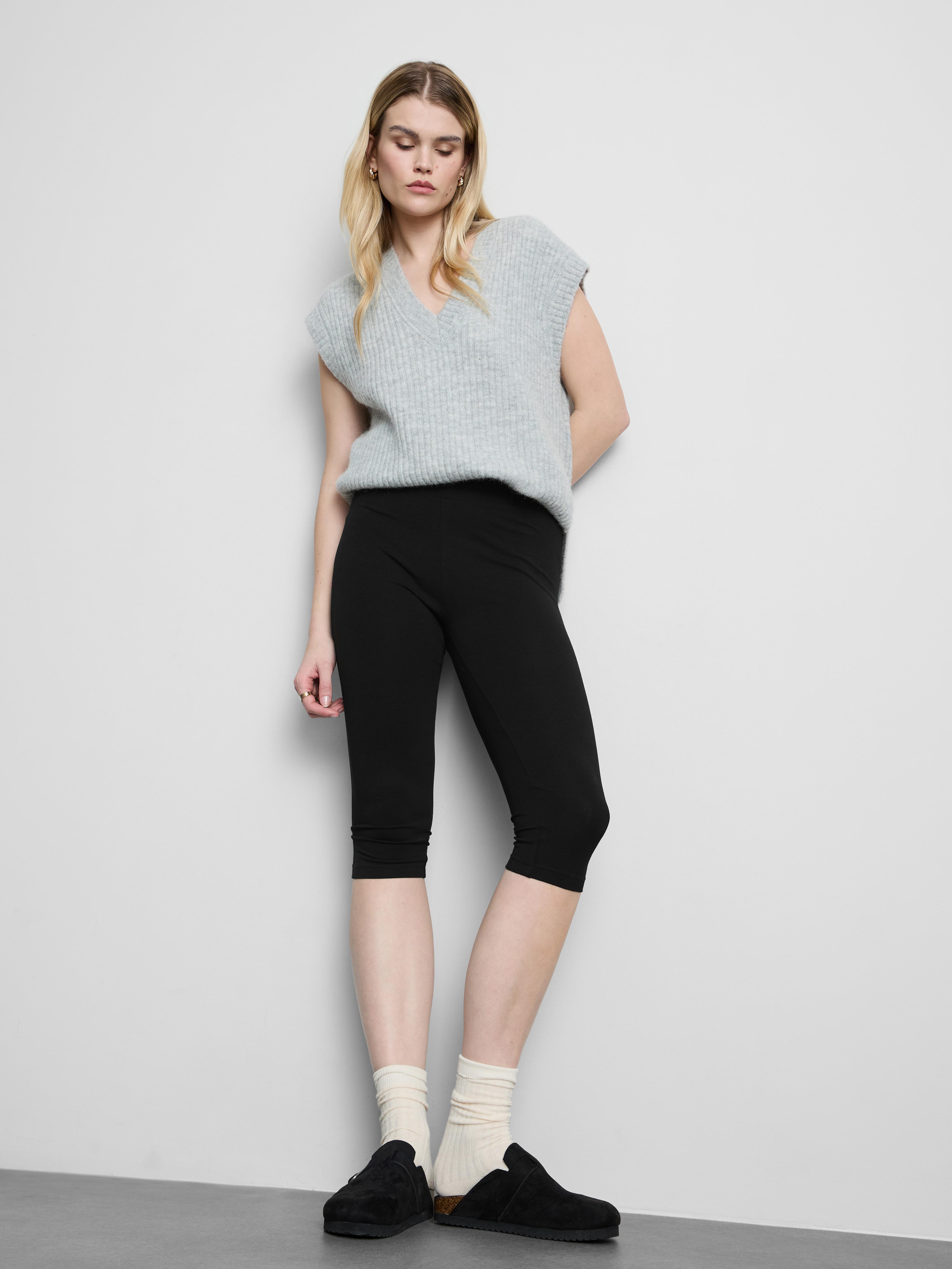 Cotton-Rich High-Waist Capri Leggings