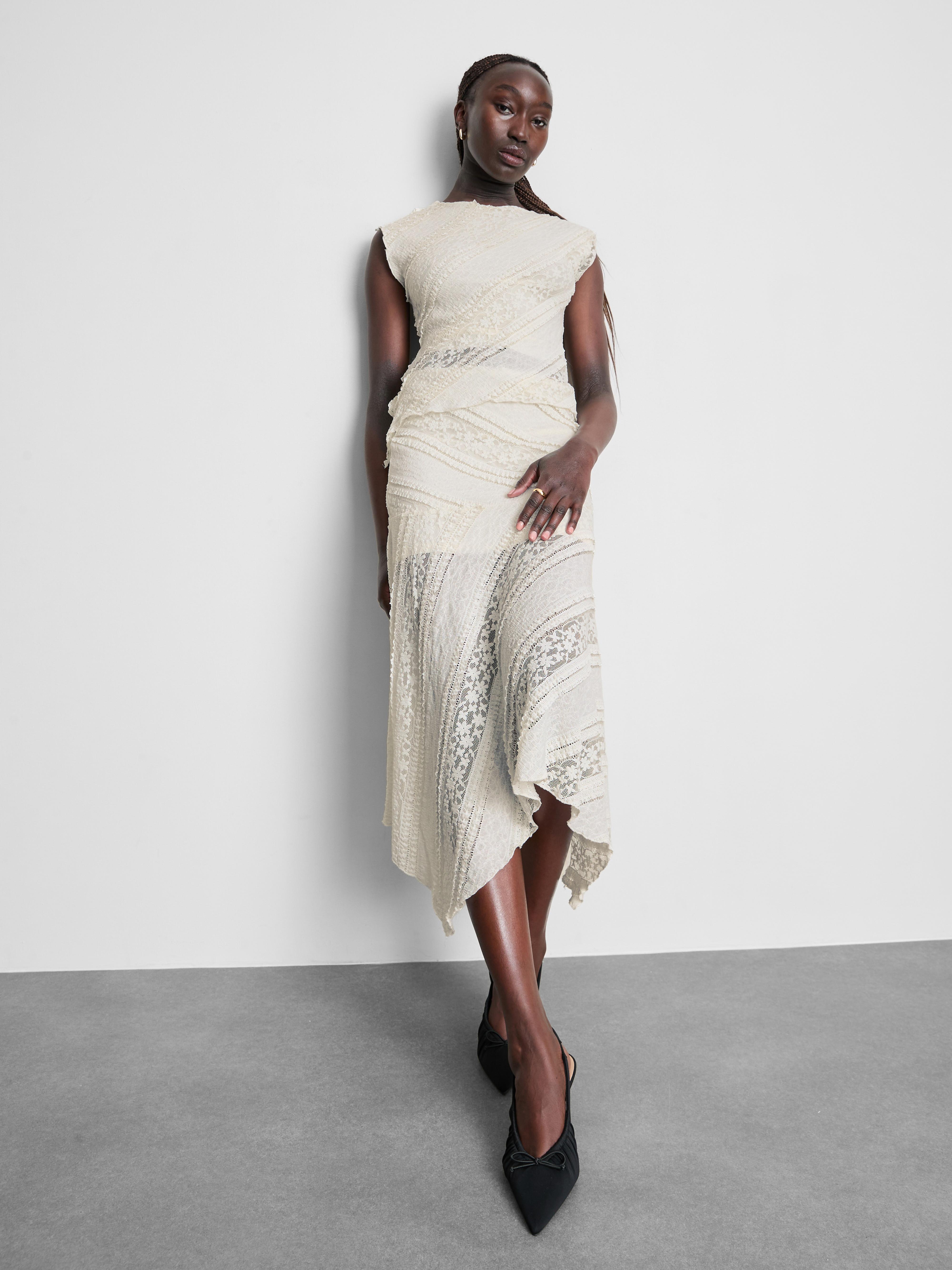 Canotta asimmetrica in pizzo