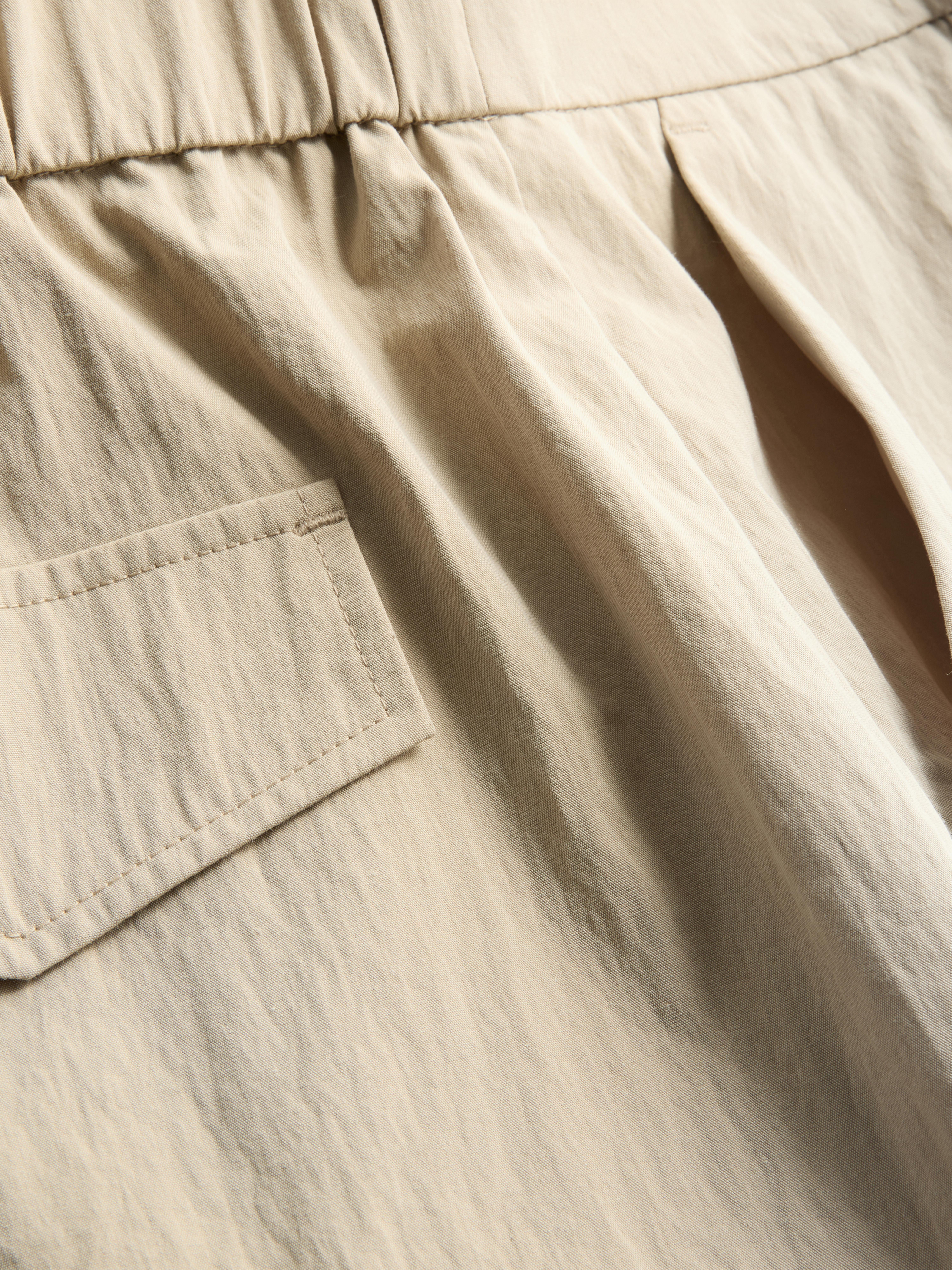 Pantalones cortos tipo bermuda de talle alto