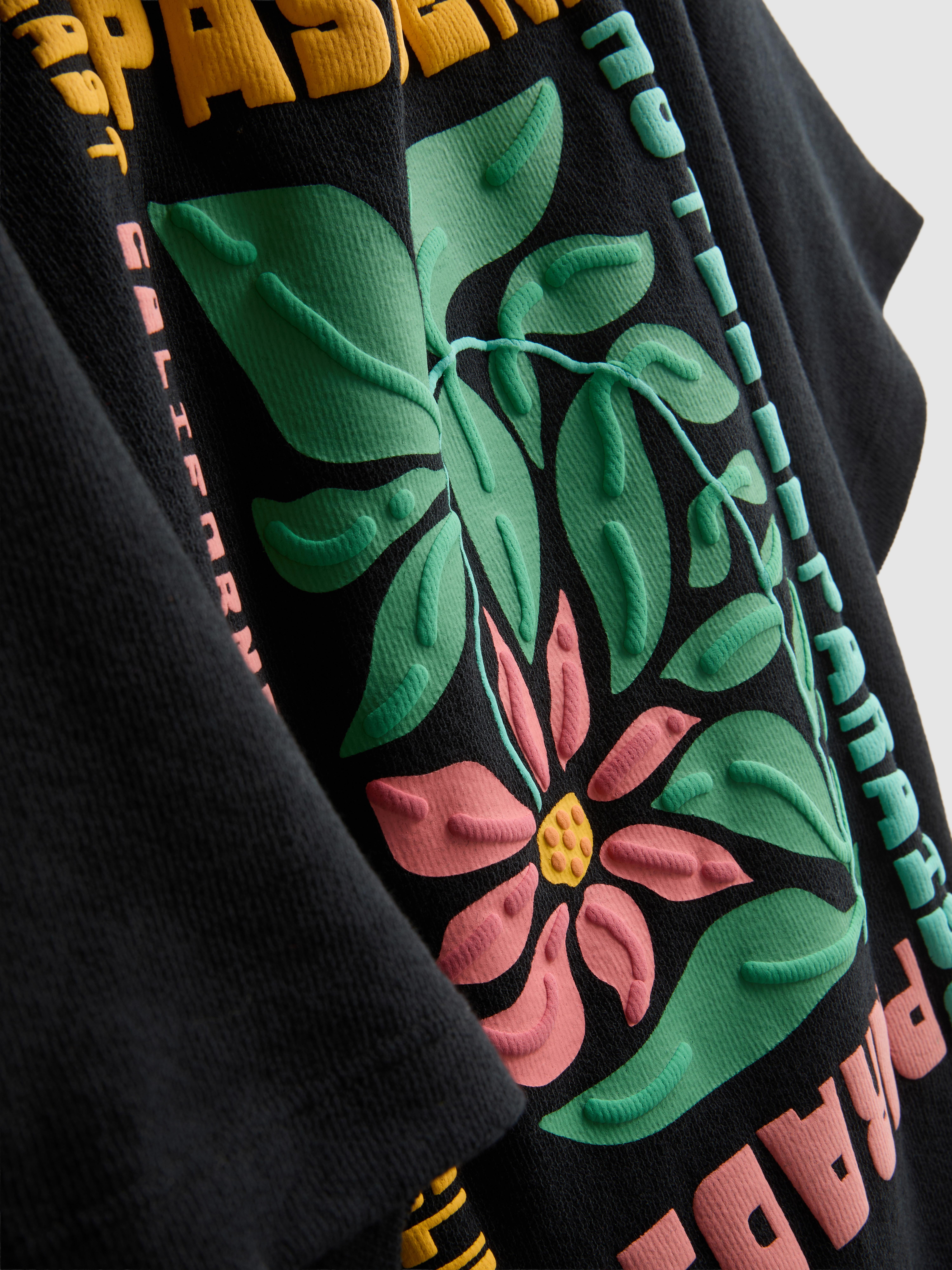 7-15yrs | Textured Flower Graphic T-Shirt