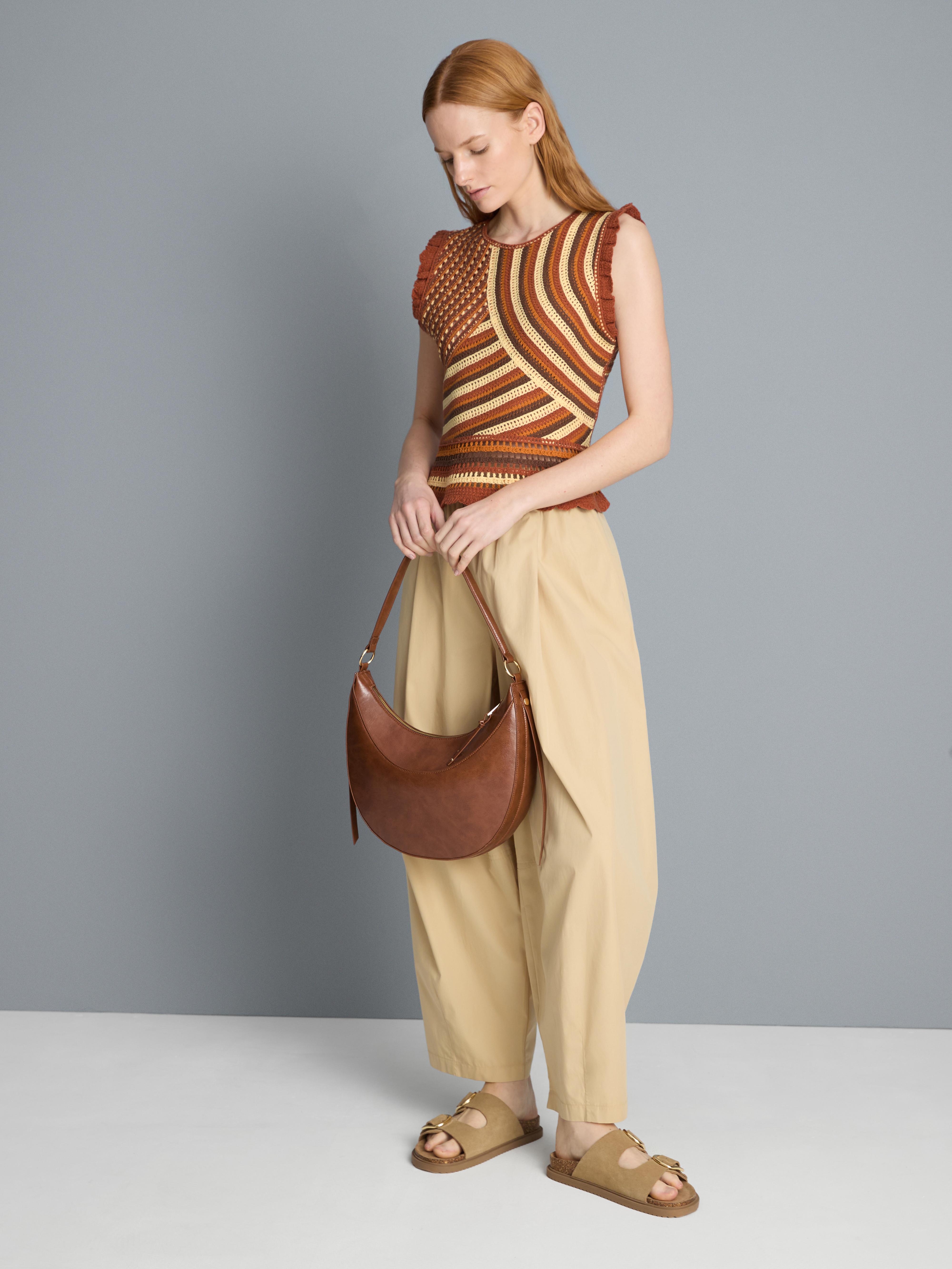 Canotta lavorata a maglia con punto curvo