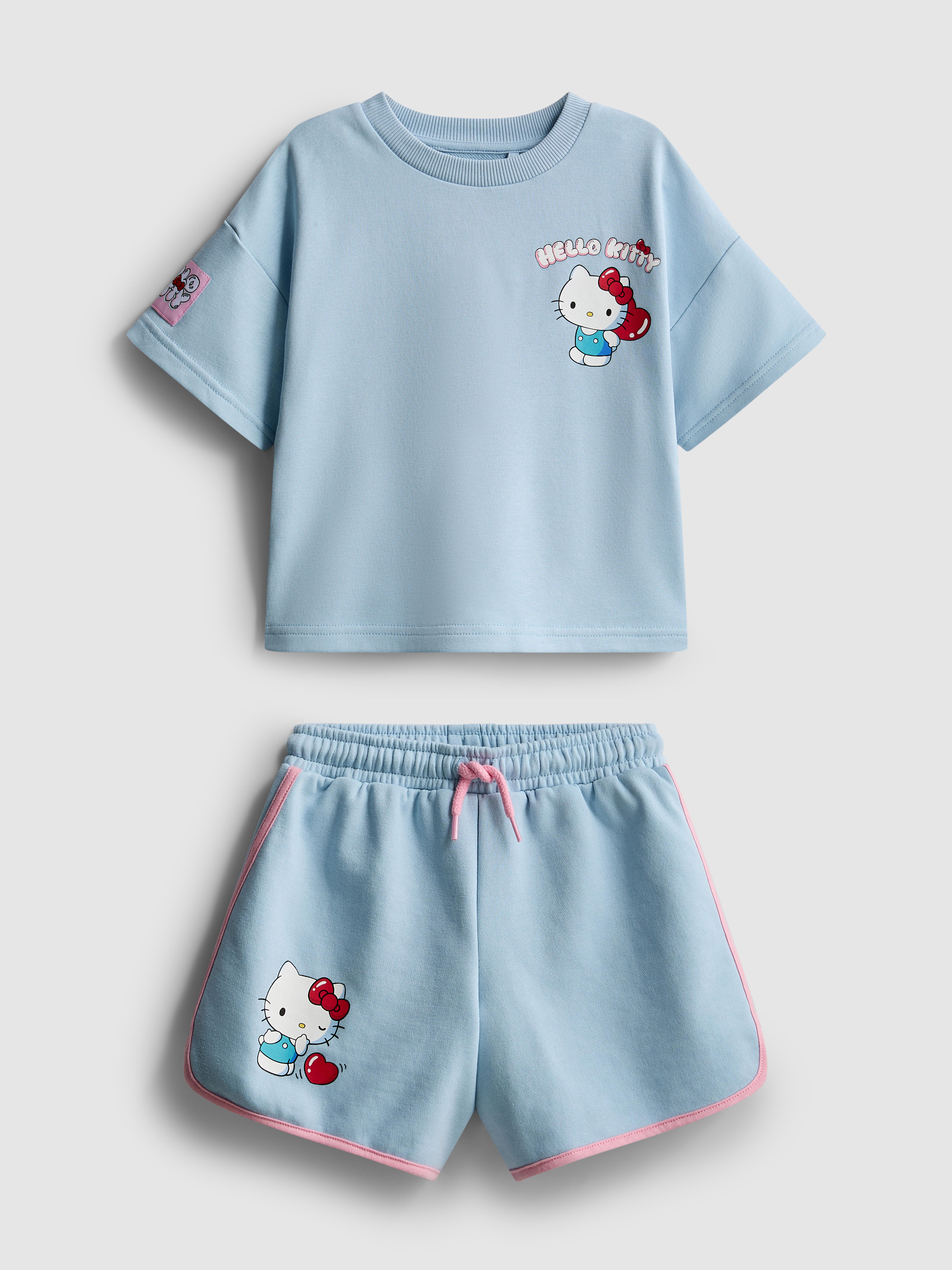 1,5–8 éves | Hello Kitty szögletes fazonú póló rövidnadrággal