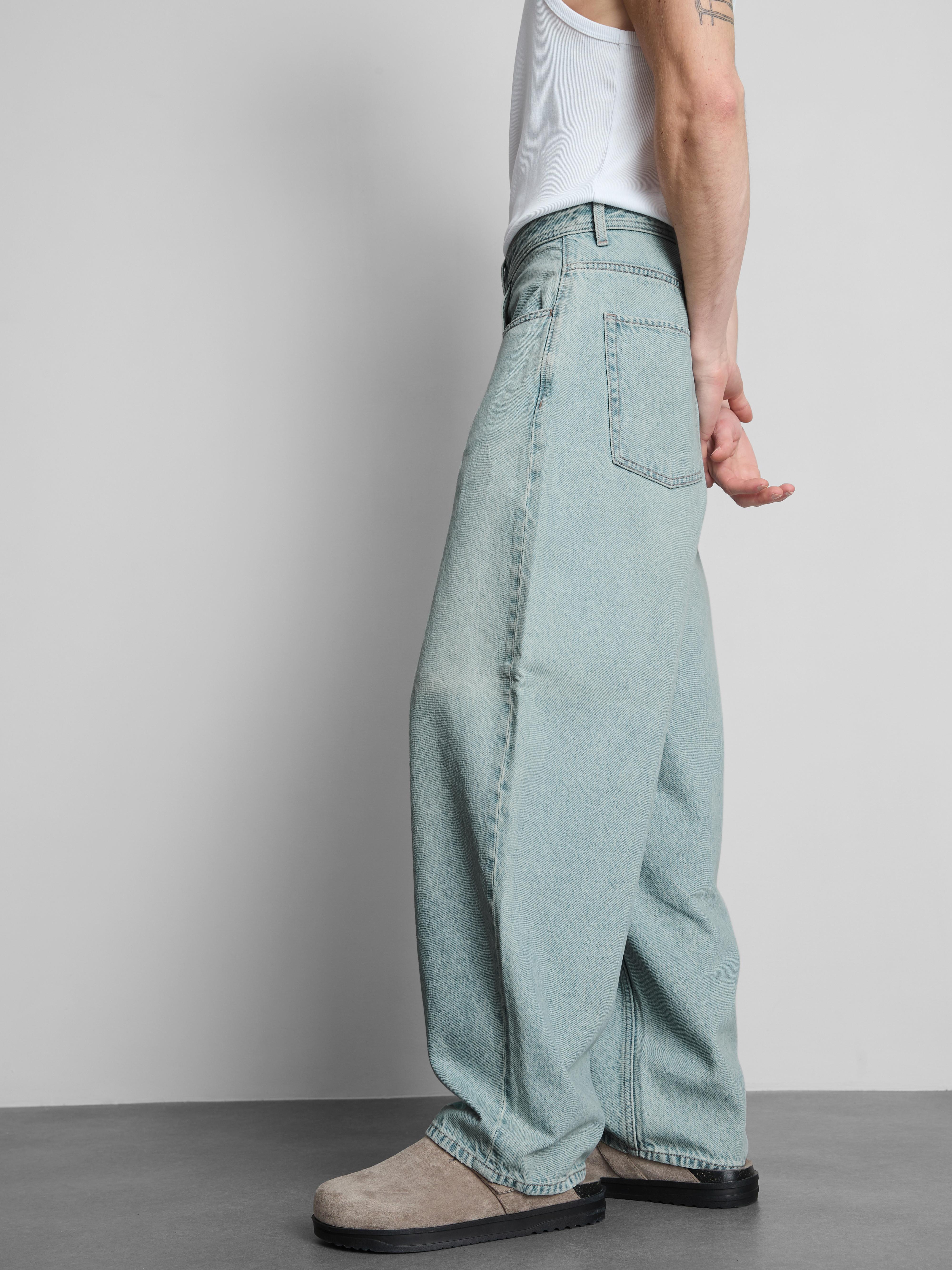 Mid-Rise Barrel Jeans