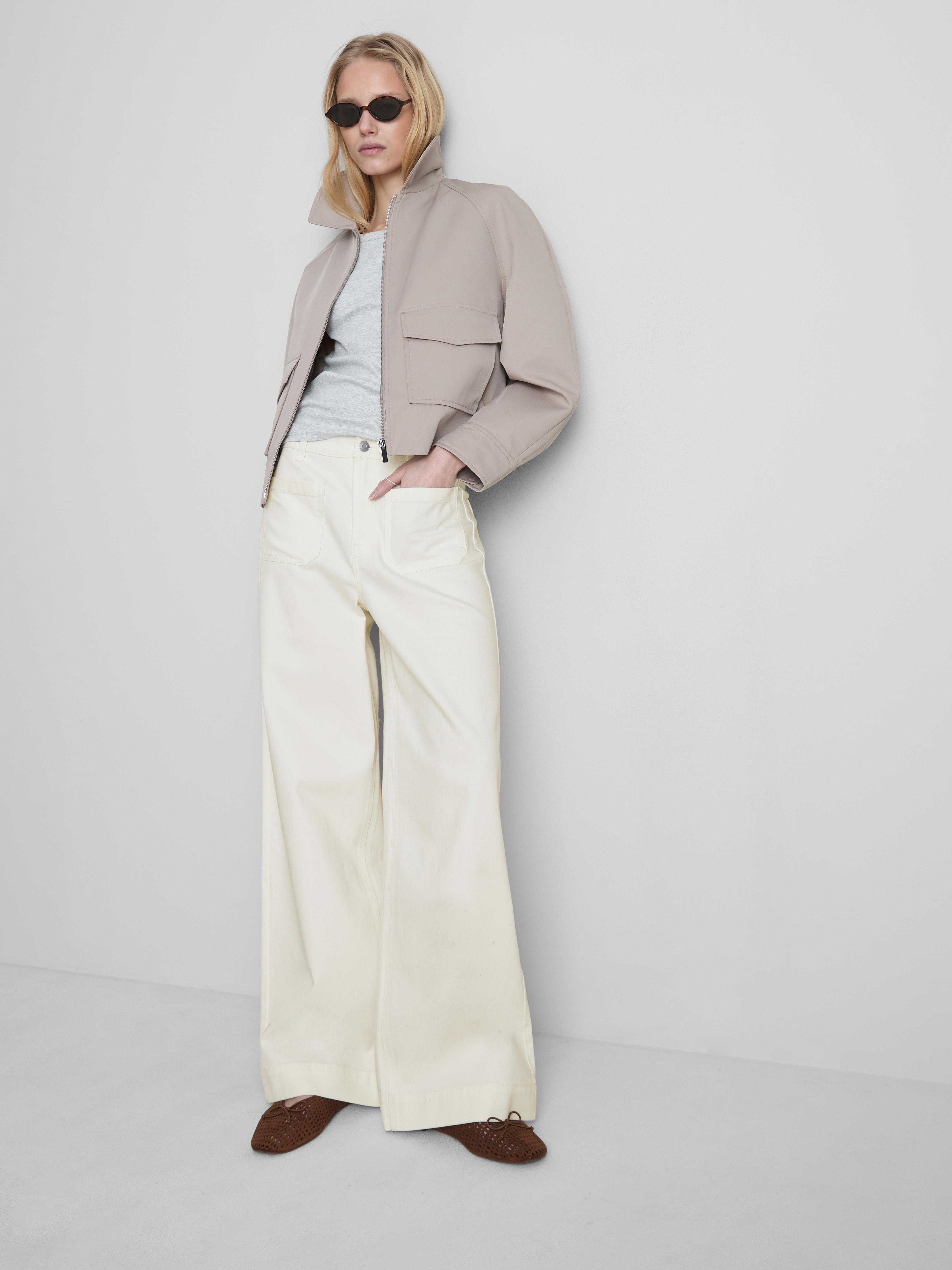 Pocket Front Wide Leg Jeans