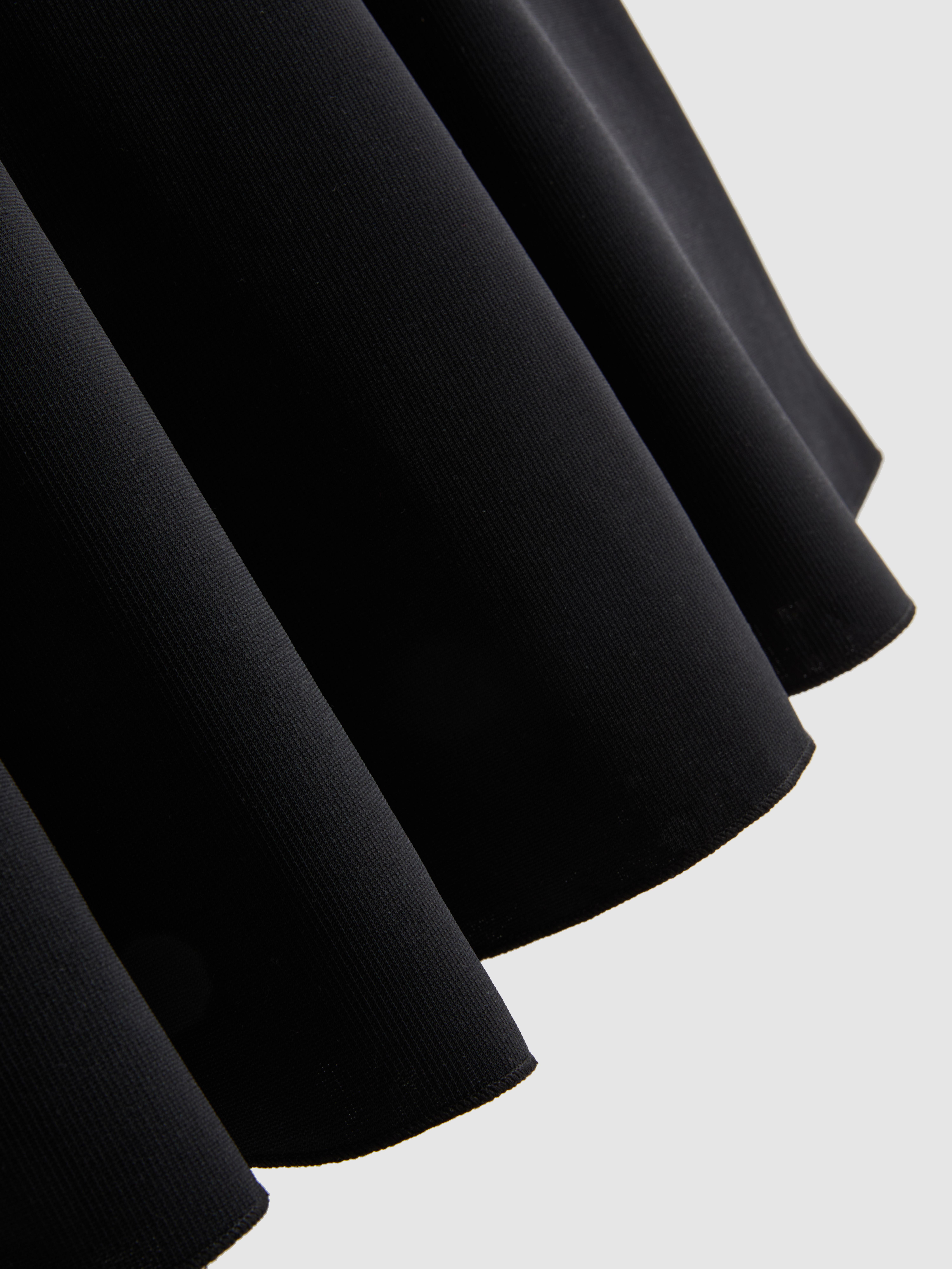 Women's Black Crepe Sweetheart Peplum Top | Primark