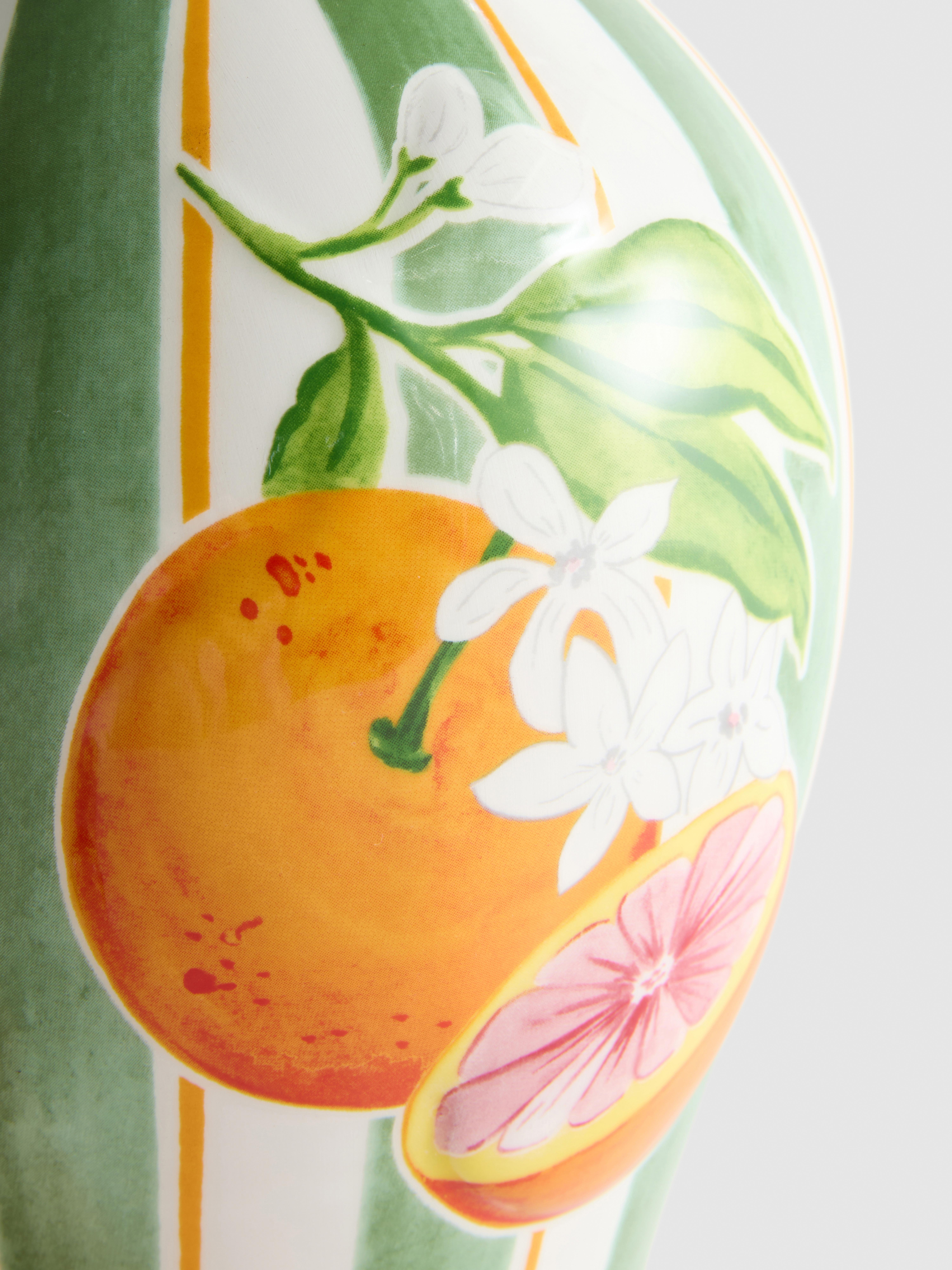 Urnvaas met mediterraan fruit
