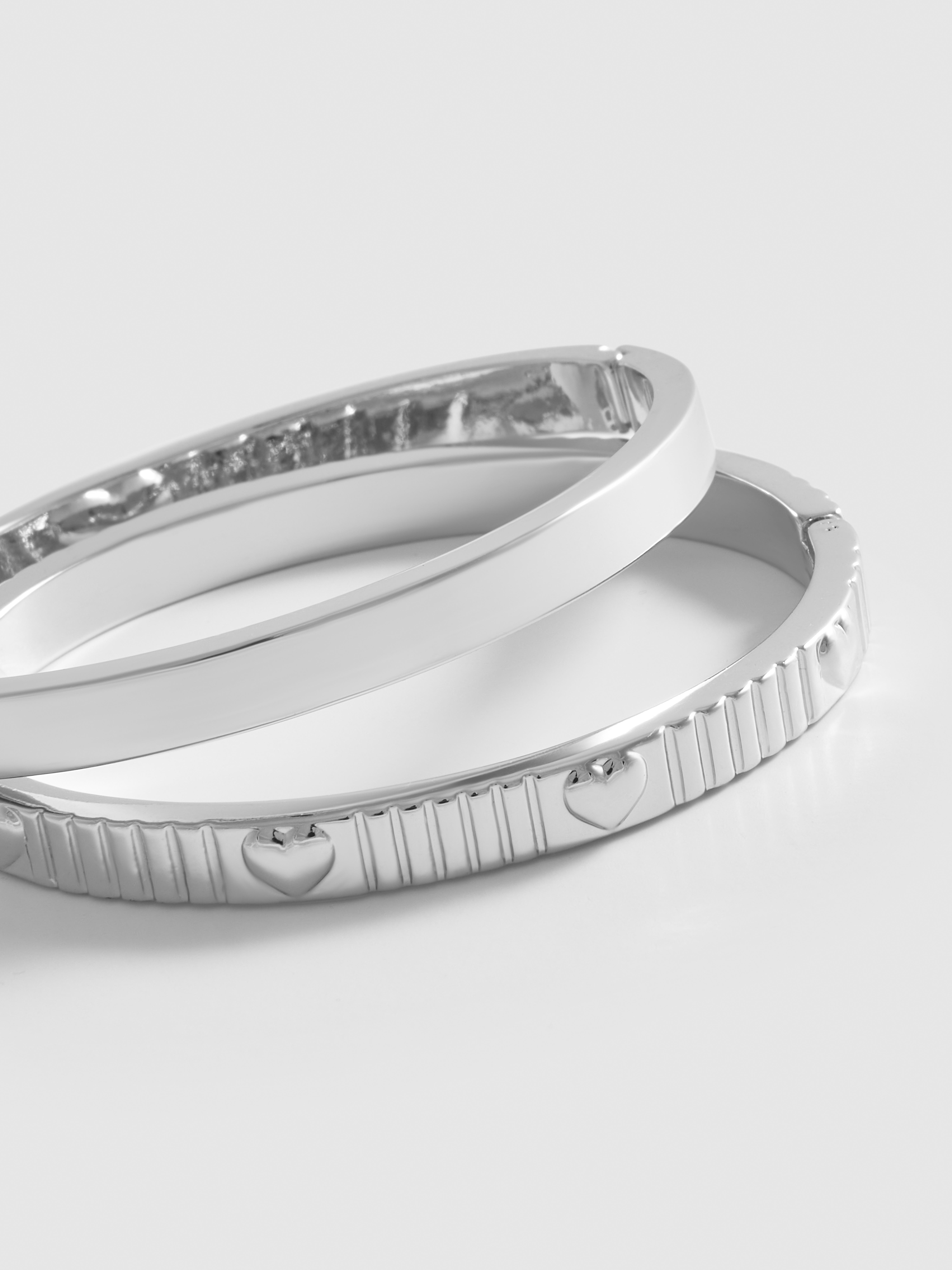 Women's 2pk Heart Detail Bangles