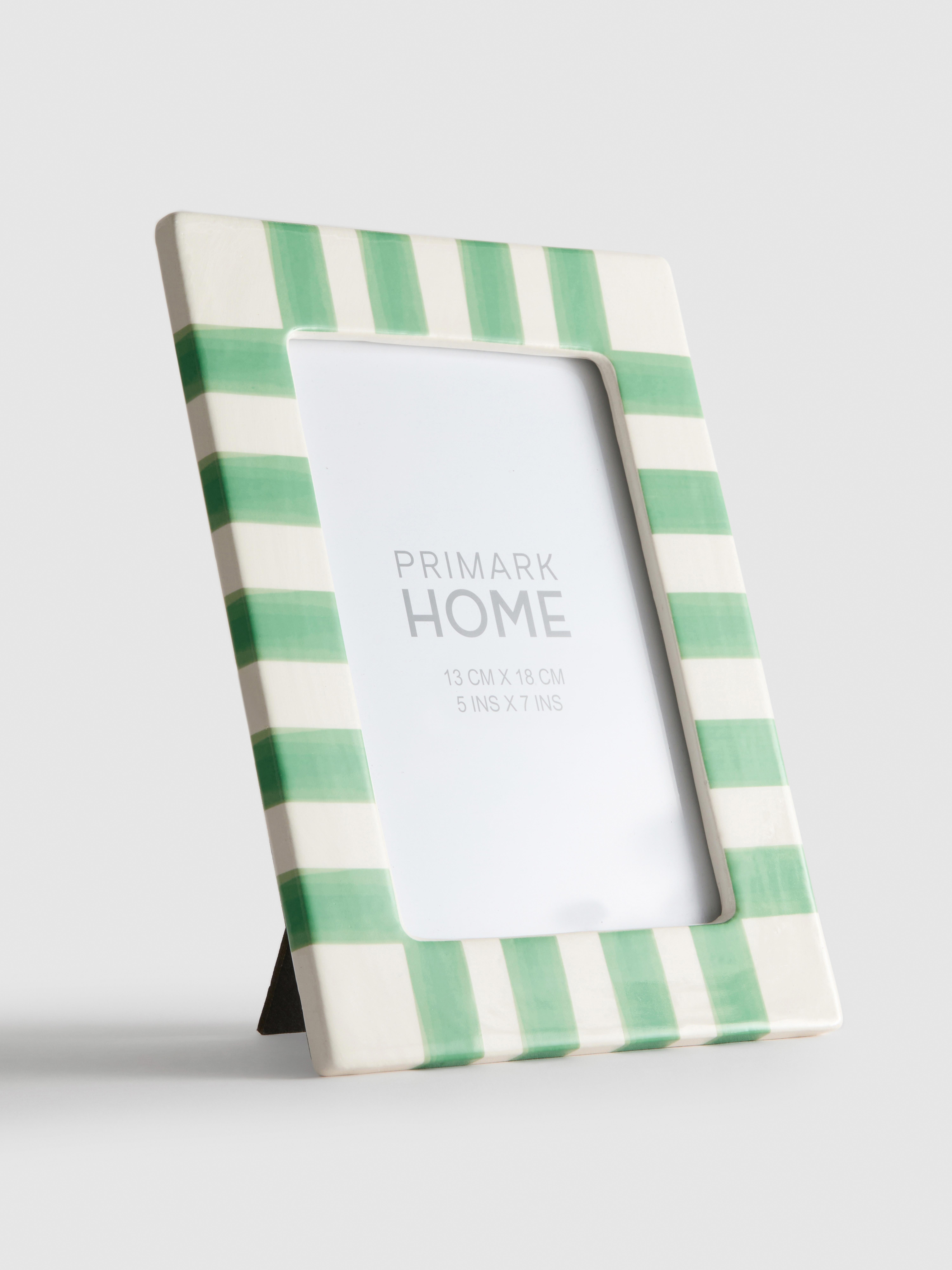 Ceramic Striped Picture Frame | 13 x 18cm (5x7in)