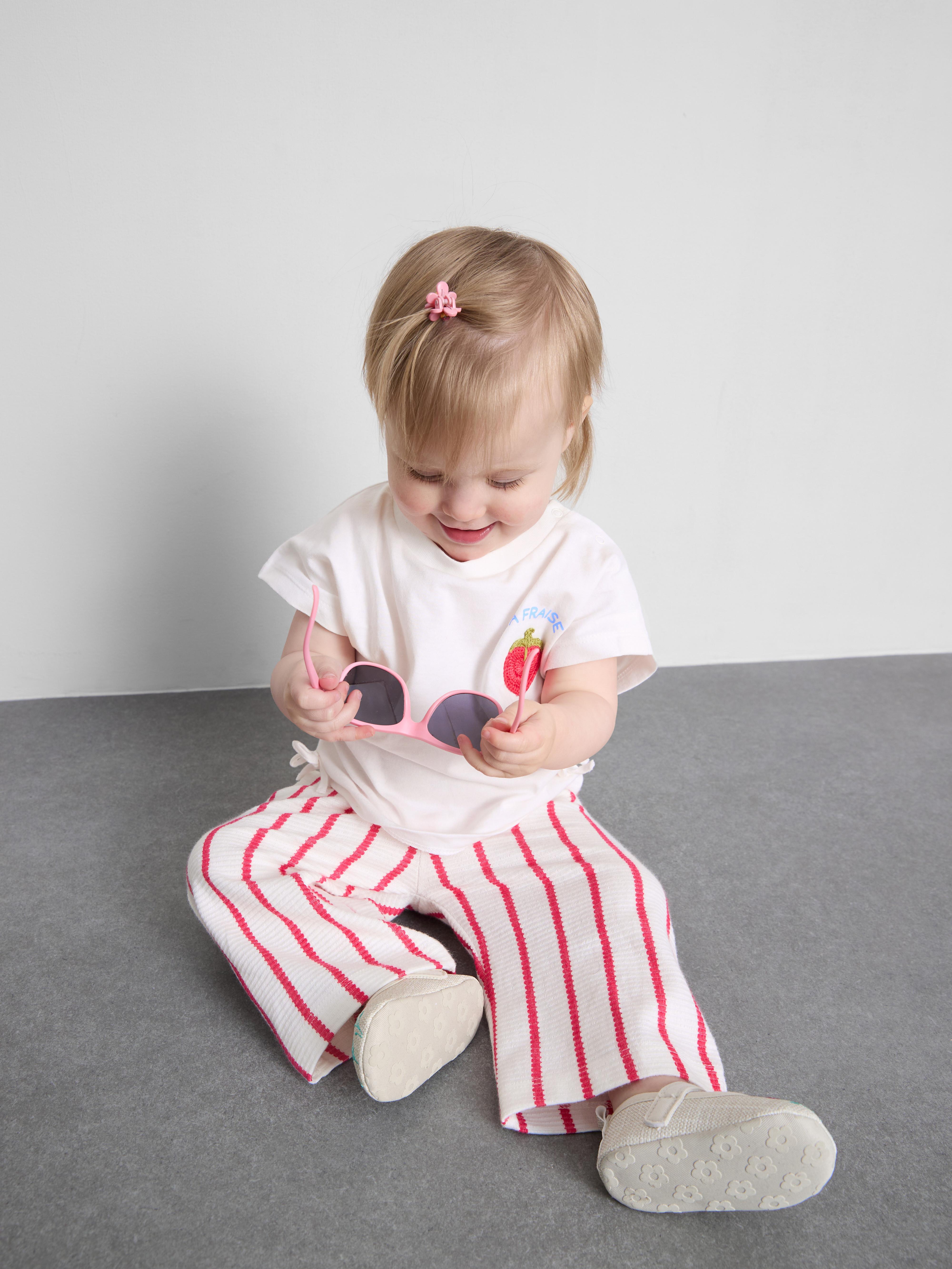 Baby Girls Red 0-36mths | Fruit Appliqué T-Shirt and Shorts Set | Primark