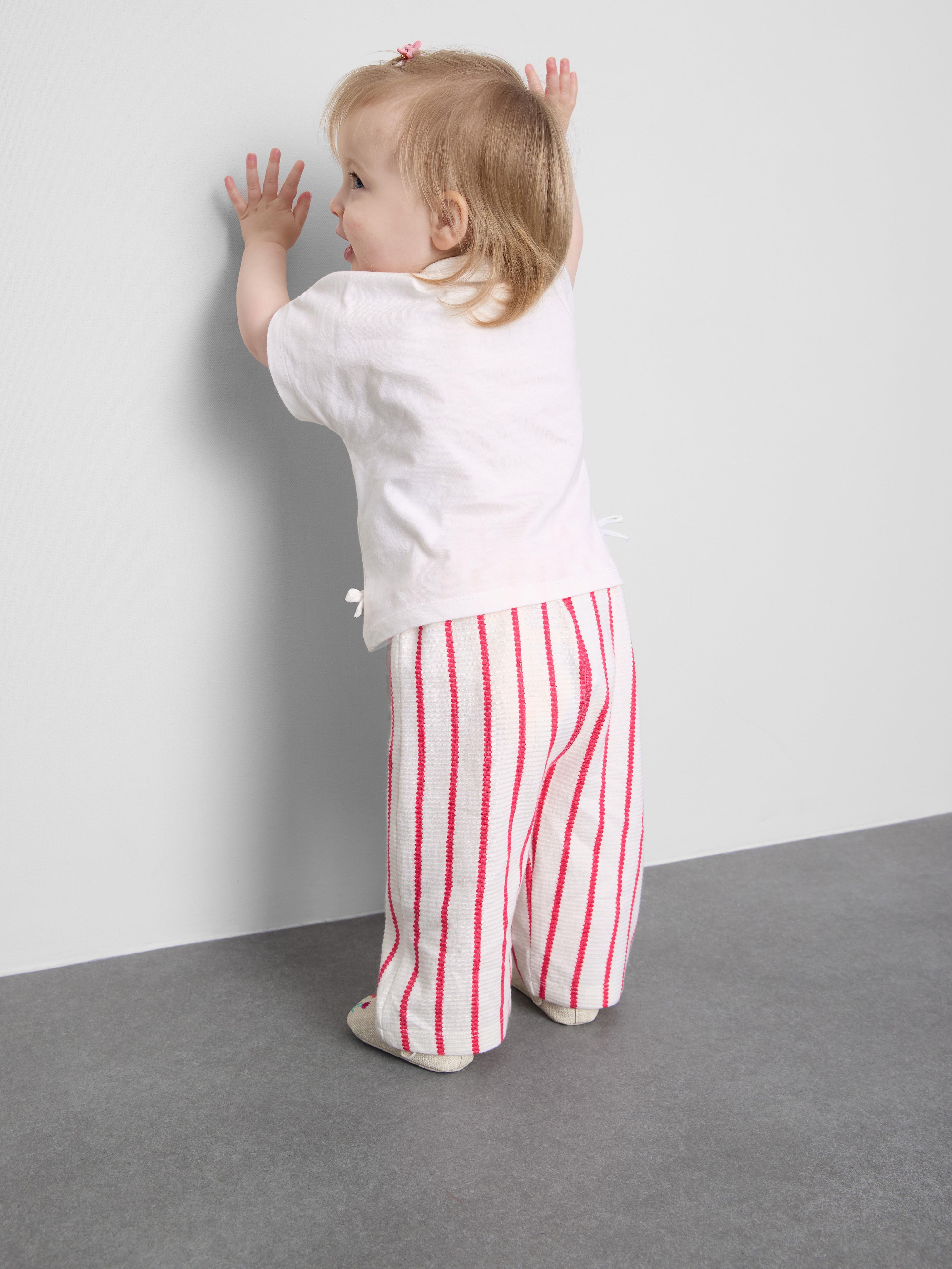 Baby Girls Red 0-36mths | Fruit Appliqué T-Shirt and Shorts Set | Primark