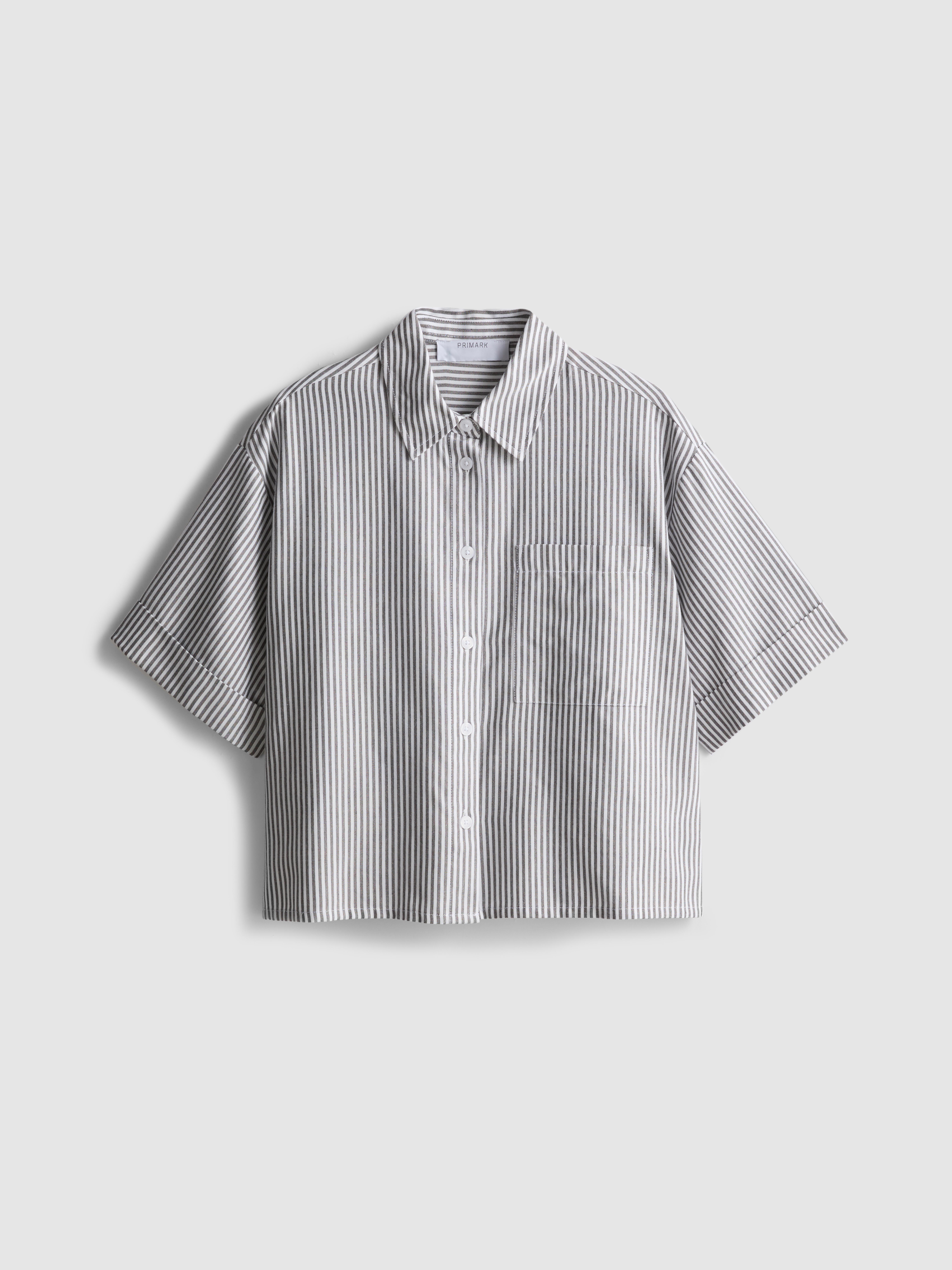 Camisa Oxford curta manga curta corte largo
